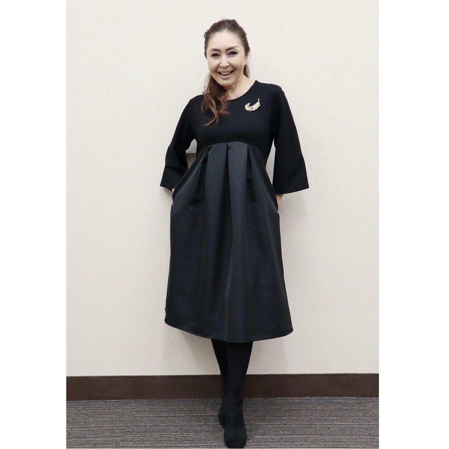 エアリーフェアリー 異素材切替 タックデザイン ワンピース ファッション ワンピース ドレス ひざ丈 エアリーフェアリー 通販 テレビショッピングのショップチャンネル