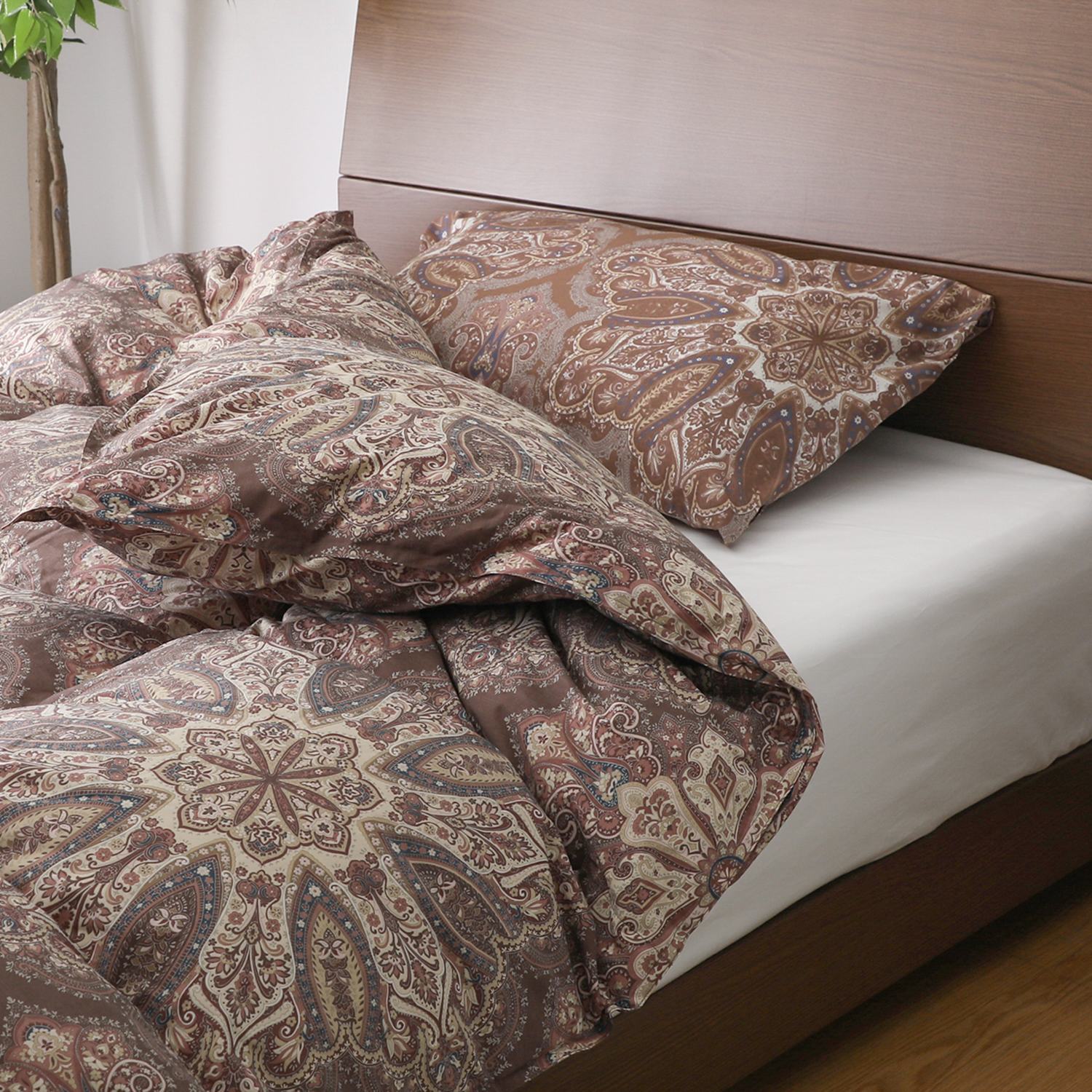 ＜セミダブル＞ 西川 フランス産ダック 防ダニ羽毛掛けふとん 