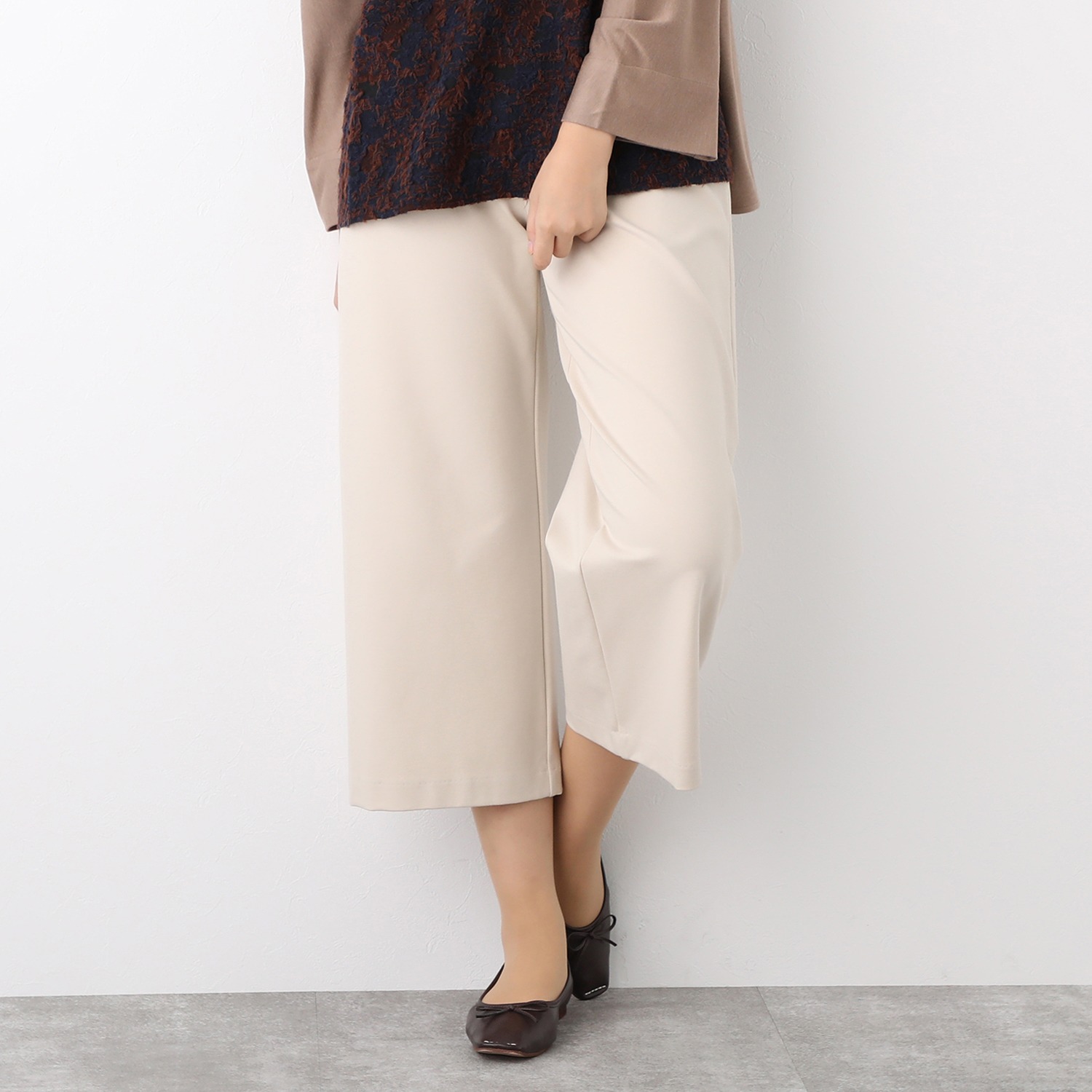 上質ごこち 尾州のこだわり あたたかワイドパンツ