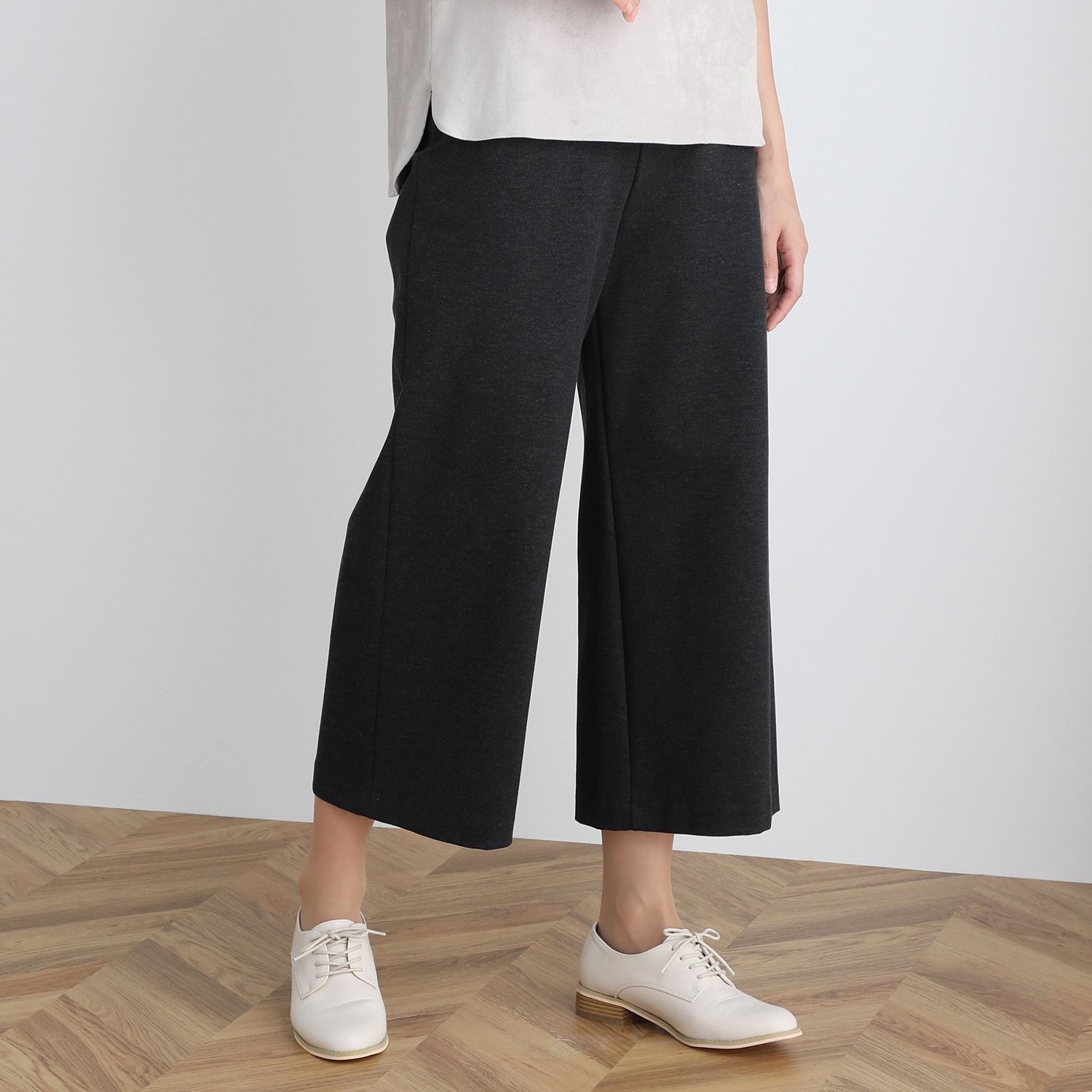 上質ごこち 尾州のこだわり あたたかワイドパンツ