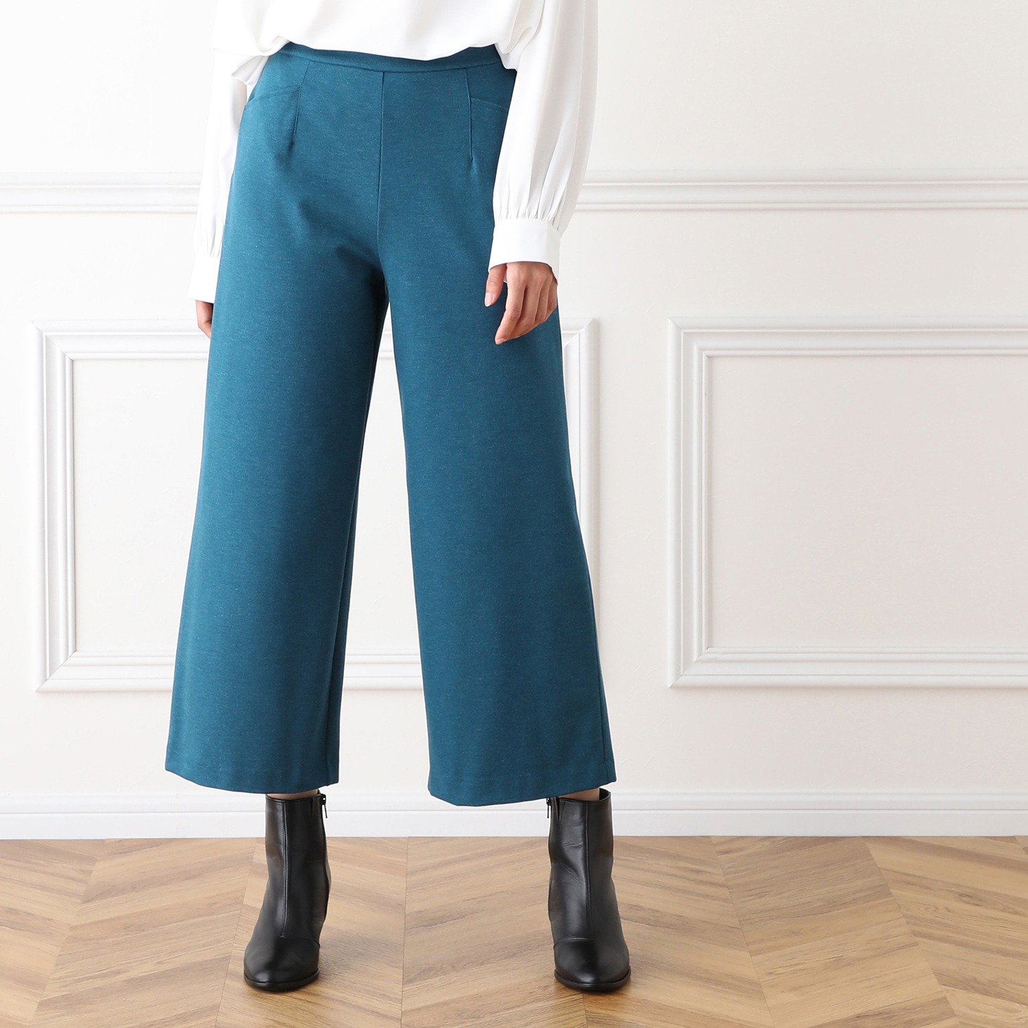 上質ごこち 尾州のこだわり あたたかワイドパンツ