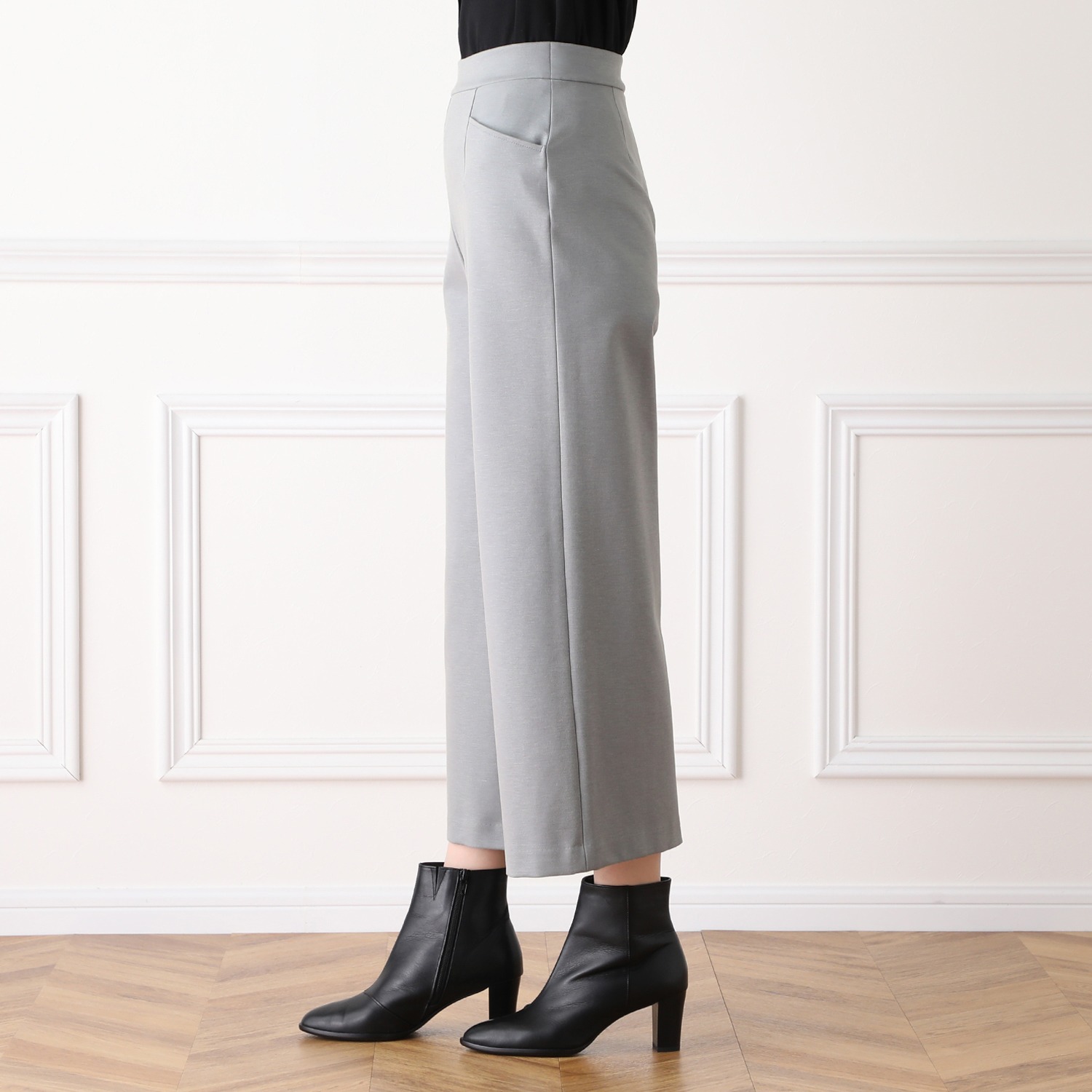 上質ごこち 尾州のこだわり あたたかワイドパンツ