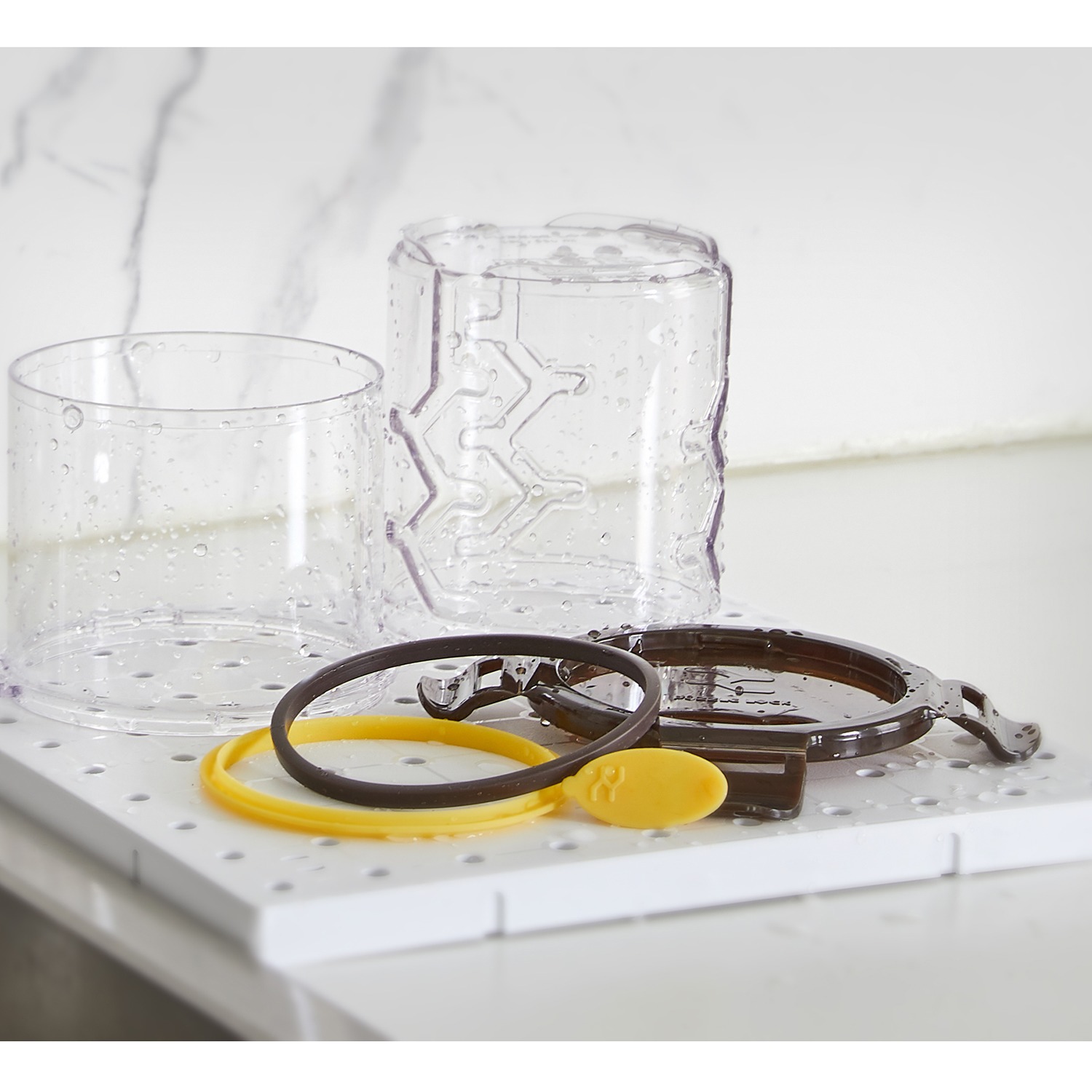 高さ調節ができる！ 積み重ねてロックも可能 保存容器 パズルロック