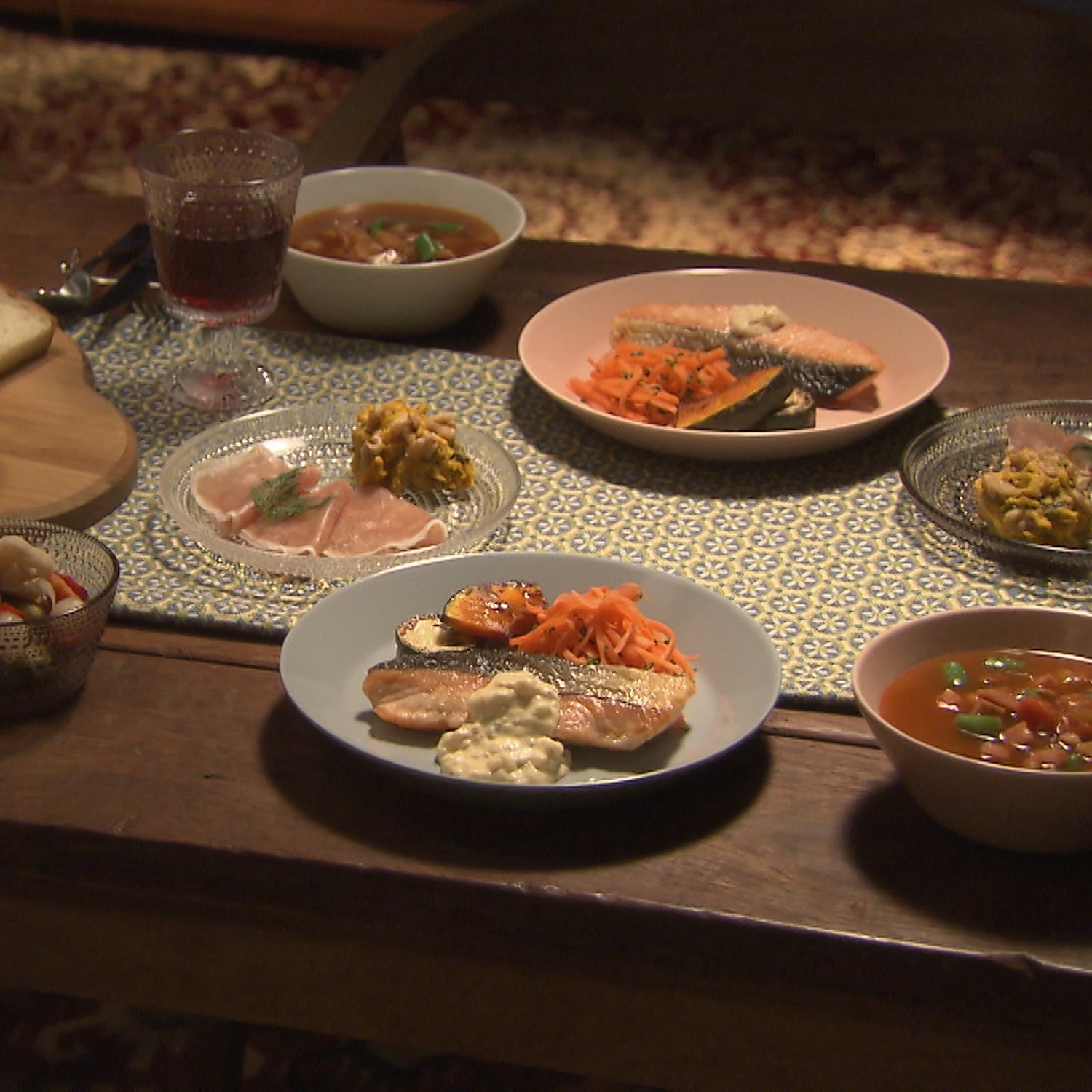 イッタラ カステヘルミ １７ｃｍプレート　ペア