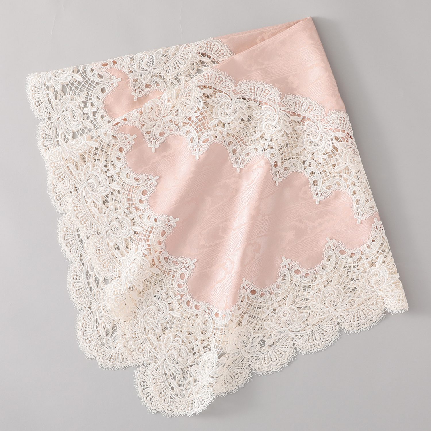 ラ　ルイス モアレ柄ジャガード＆ギュピールレース トップクロス