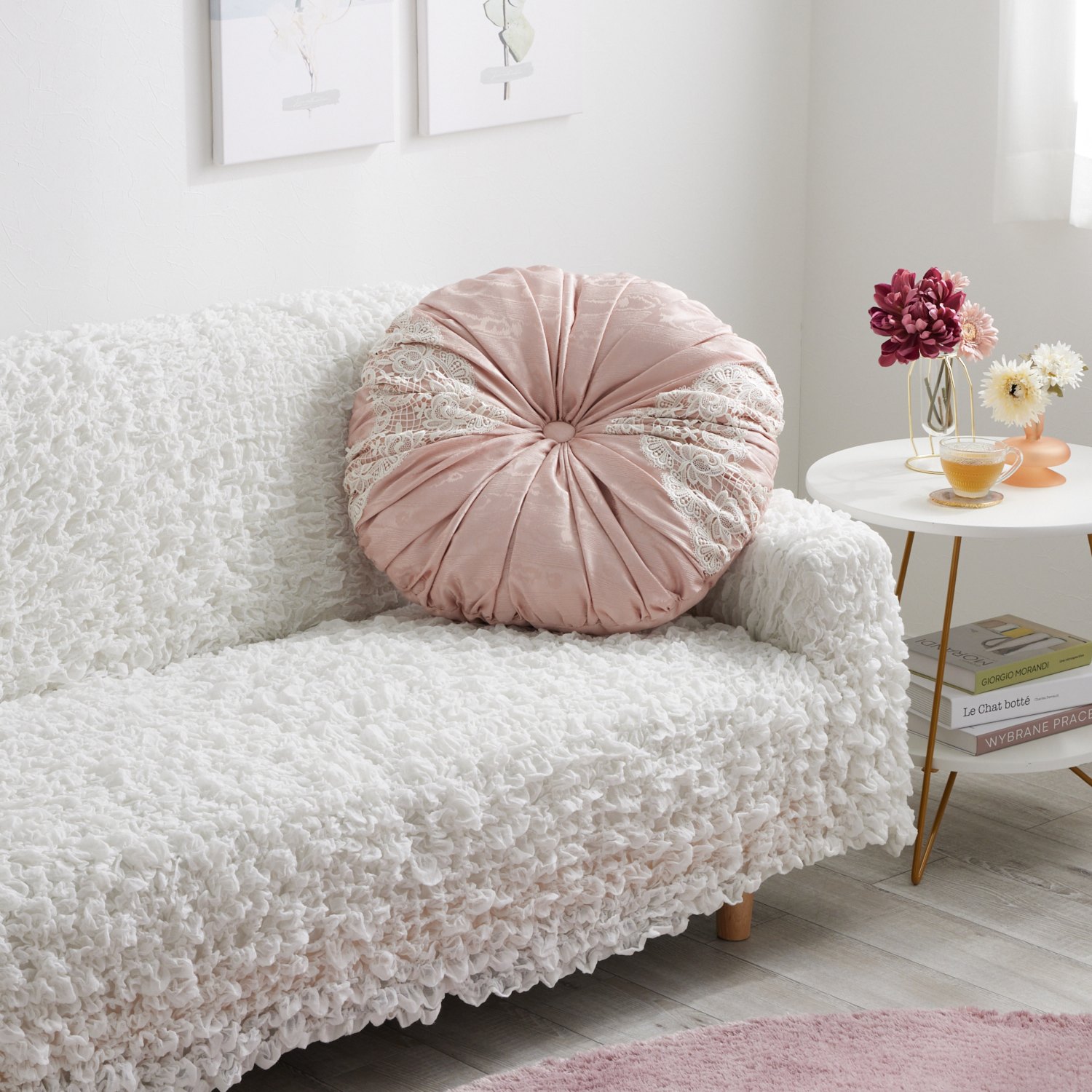 ラ　ルイス モアレ柄ジャガード＆ギュピールレース 円形クッション