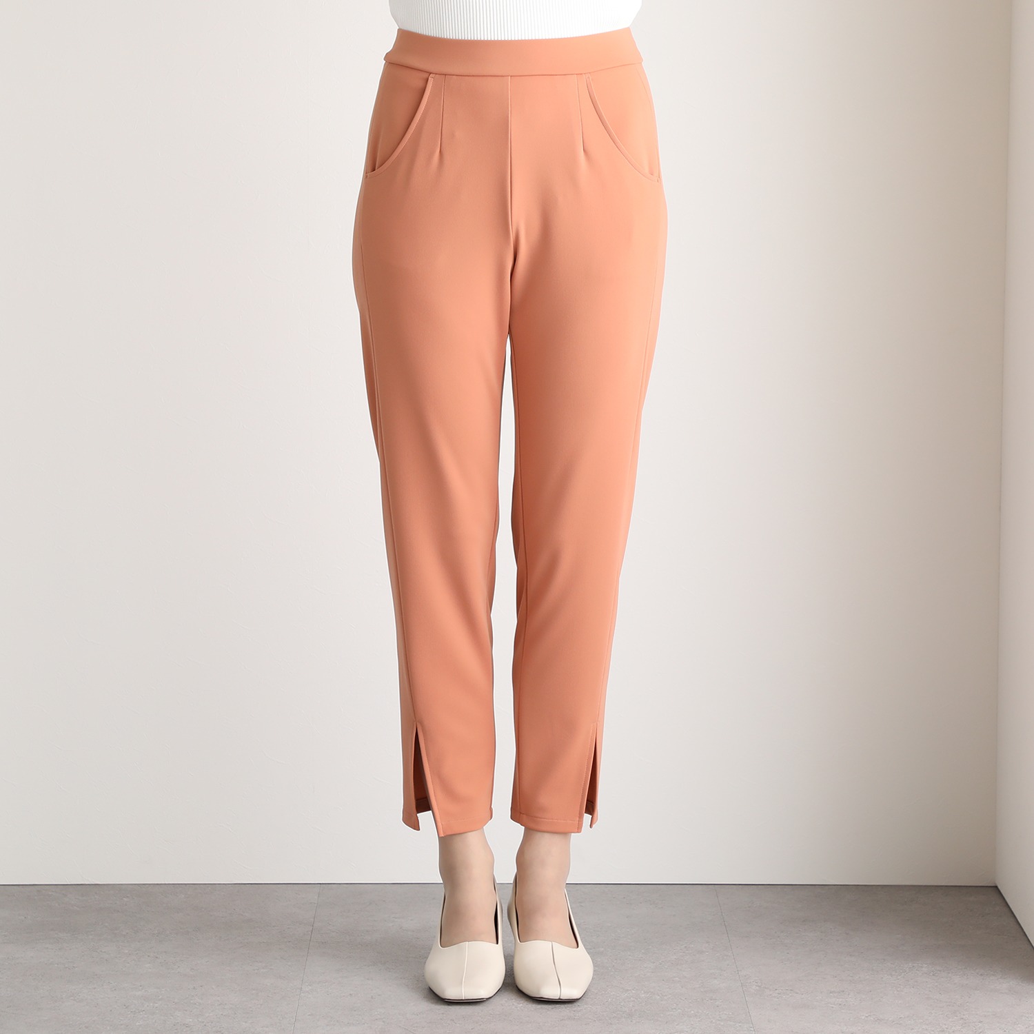 上質ごこち アルディナ スリットデザインパンツ