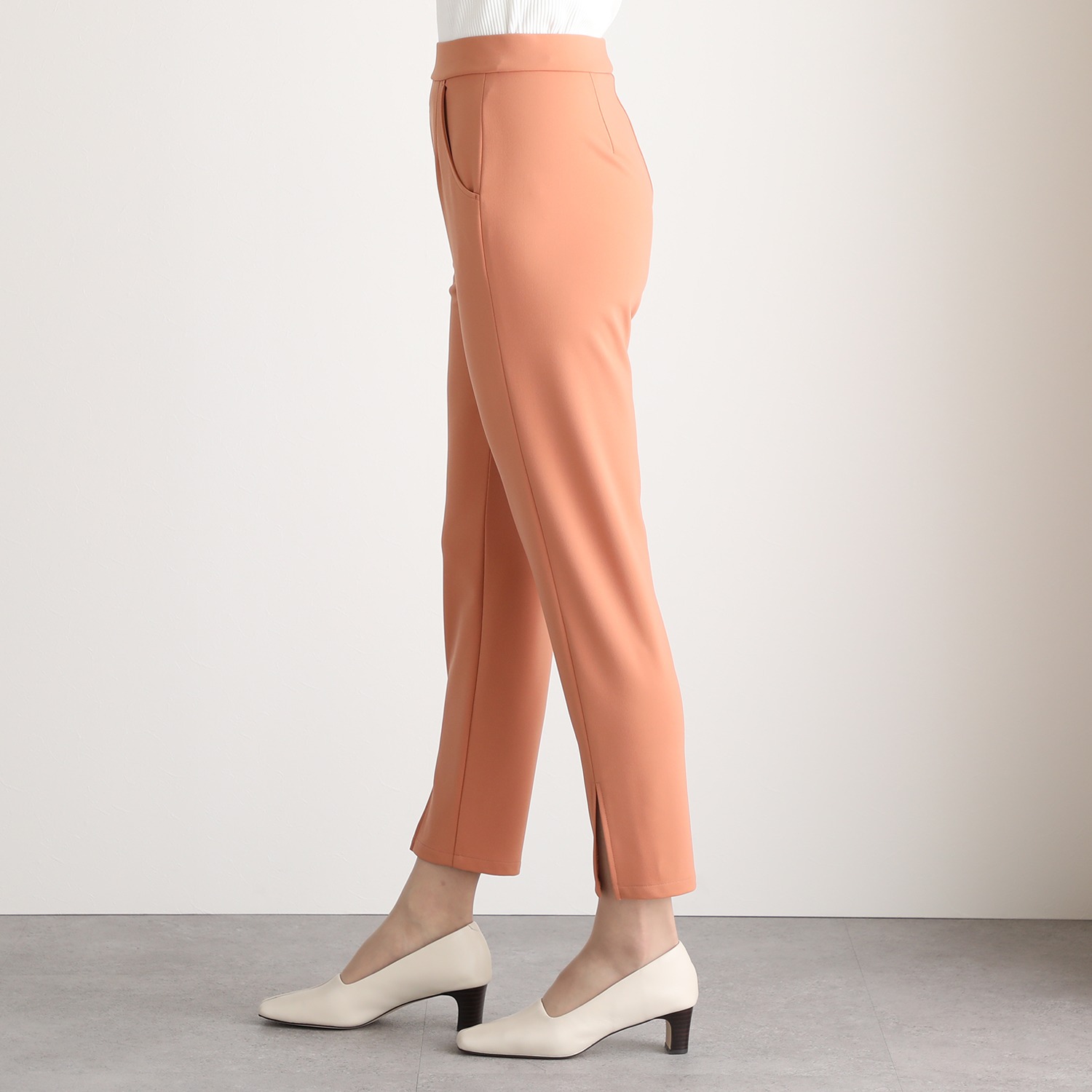 上質ごこち アルディナ スリットデザインパンツ