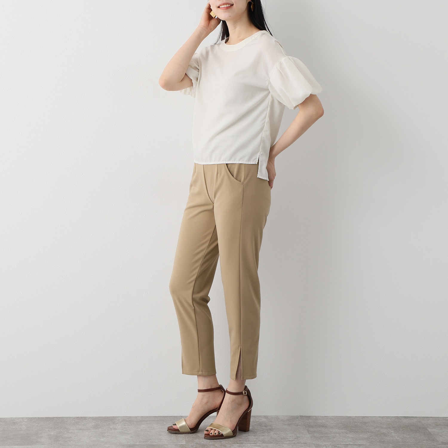 上質ごこち アルディナ スリットデザインパンツ