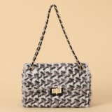 ミンク チェック柄 チェーンショルダーバッグ