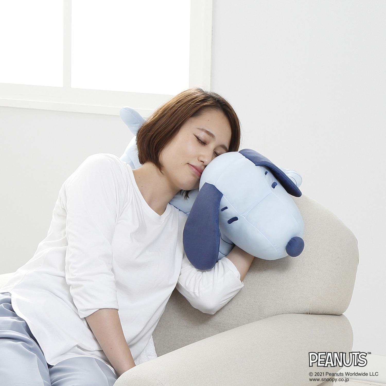 西川 スヌーピー ひんやり抱きまくら