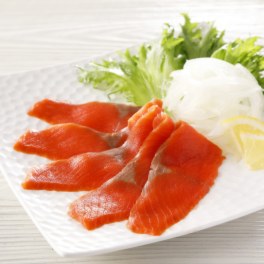 しっとり旨みたっぷり！ カナダ産紅鮭 スモークサーモン