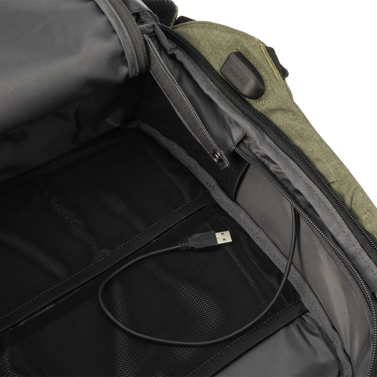 防犯・防刃機能で 旅先にもぴったり！ 多機能リュックＢｏｂｂｙ Ｈｅｒｏ　Ｓｍａｌｌ