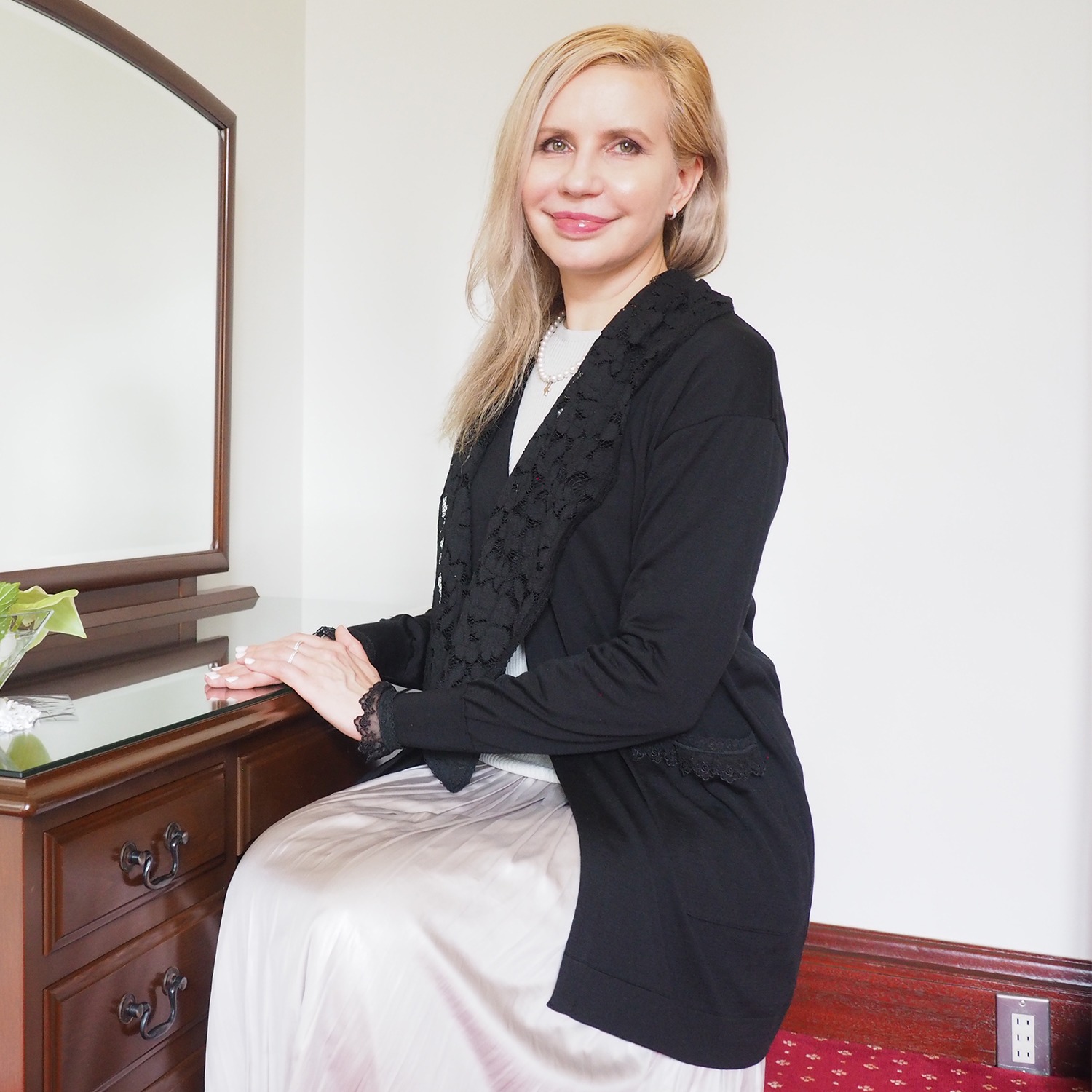 エウラーカ ウォッシャブルシルク レースアクセント カーディガン