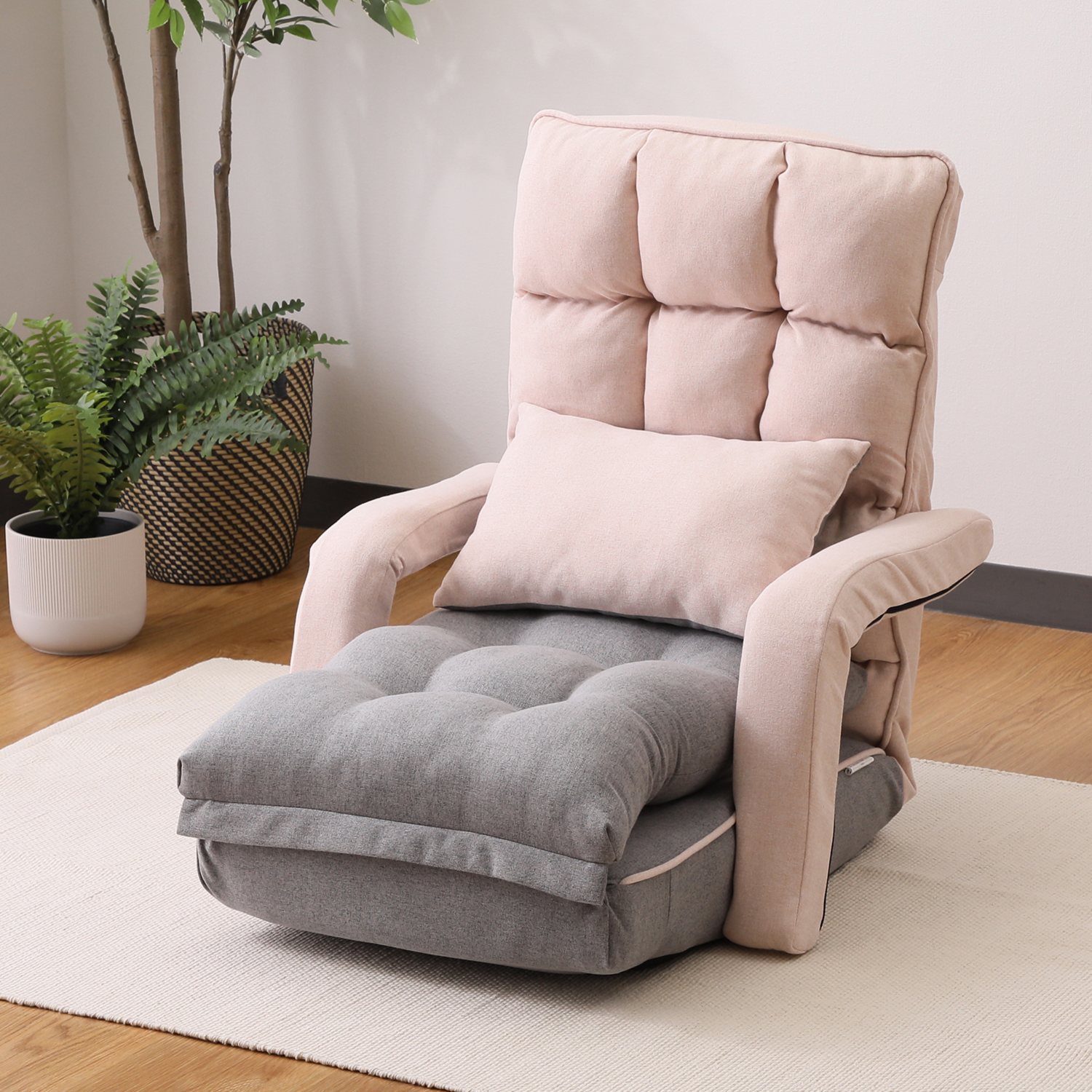 ベストポジションが 見つかる！ モコモコ　肘付き リクライニング座椅子