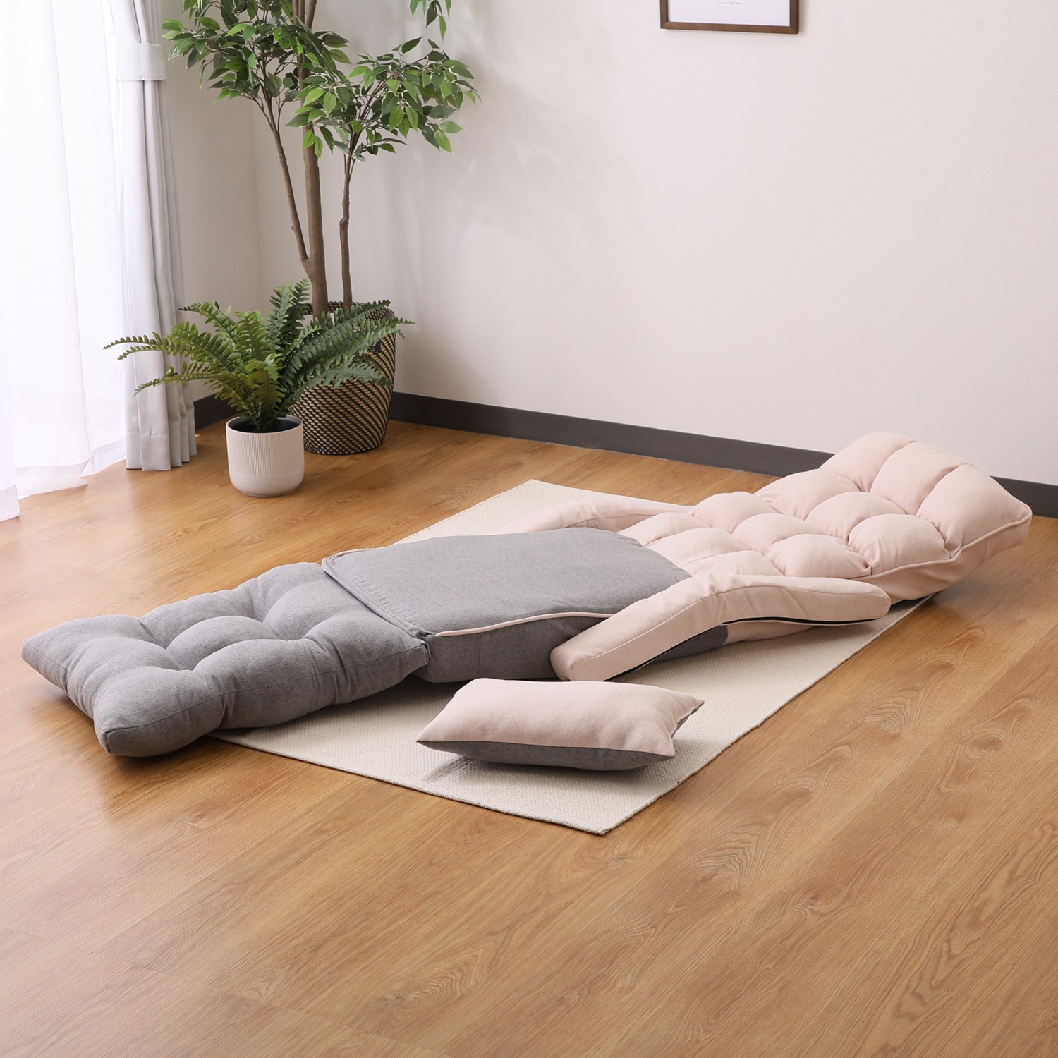 ベストポジションが 見つかる！ モコモコ　肘付き リクライニング座椅子