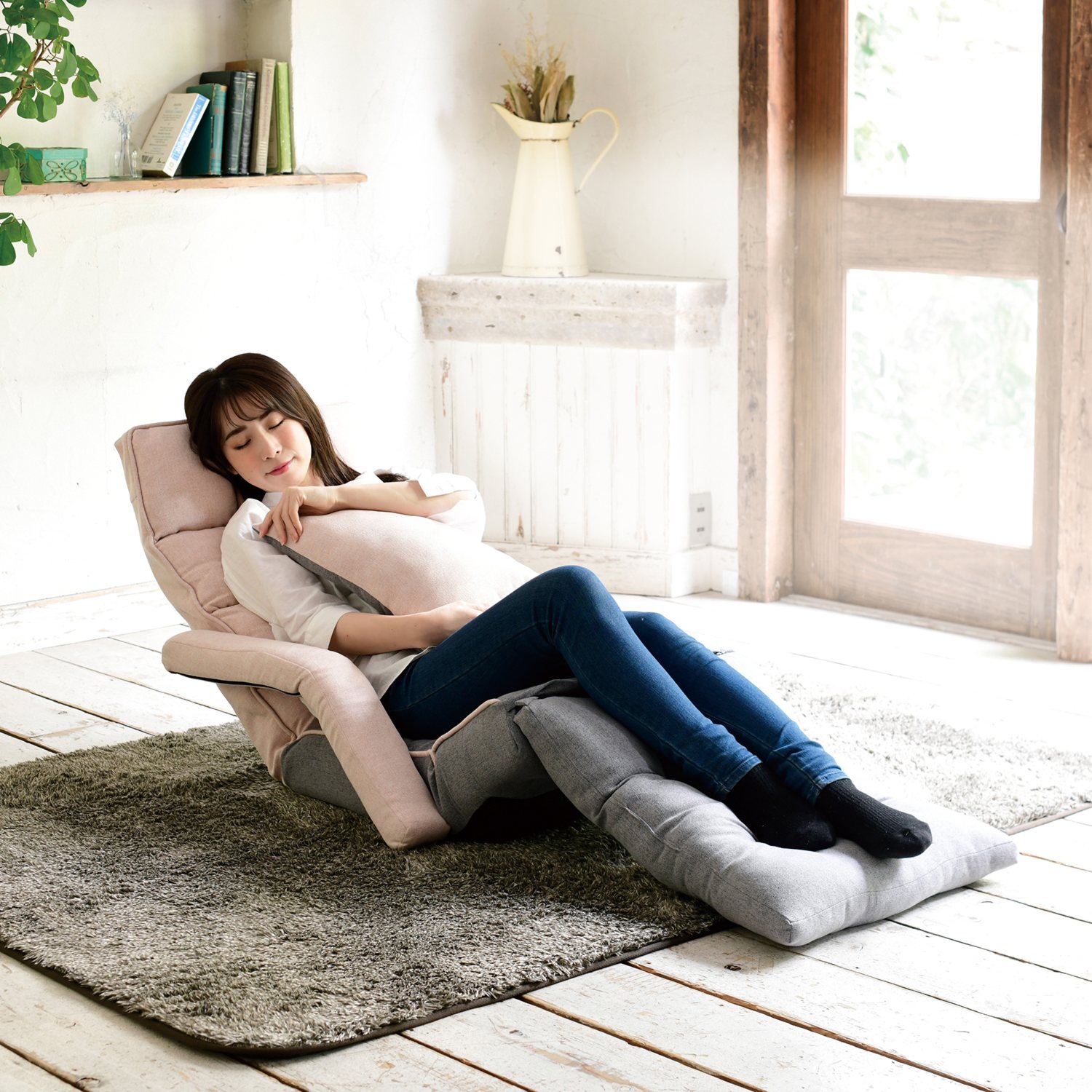 ベストポジションが 見つかる！ モコモコ　肘付き リクライニング座椅子