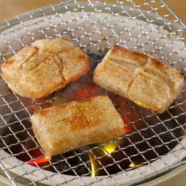 新潟県村松産 こがねもち米使用 こがね玄米餅