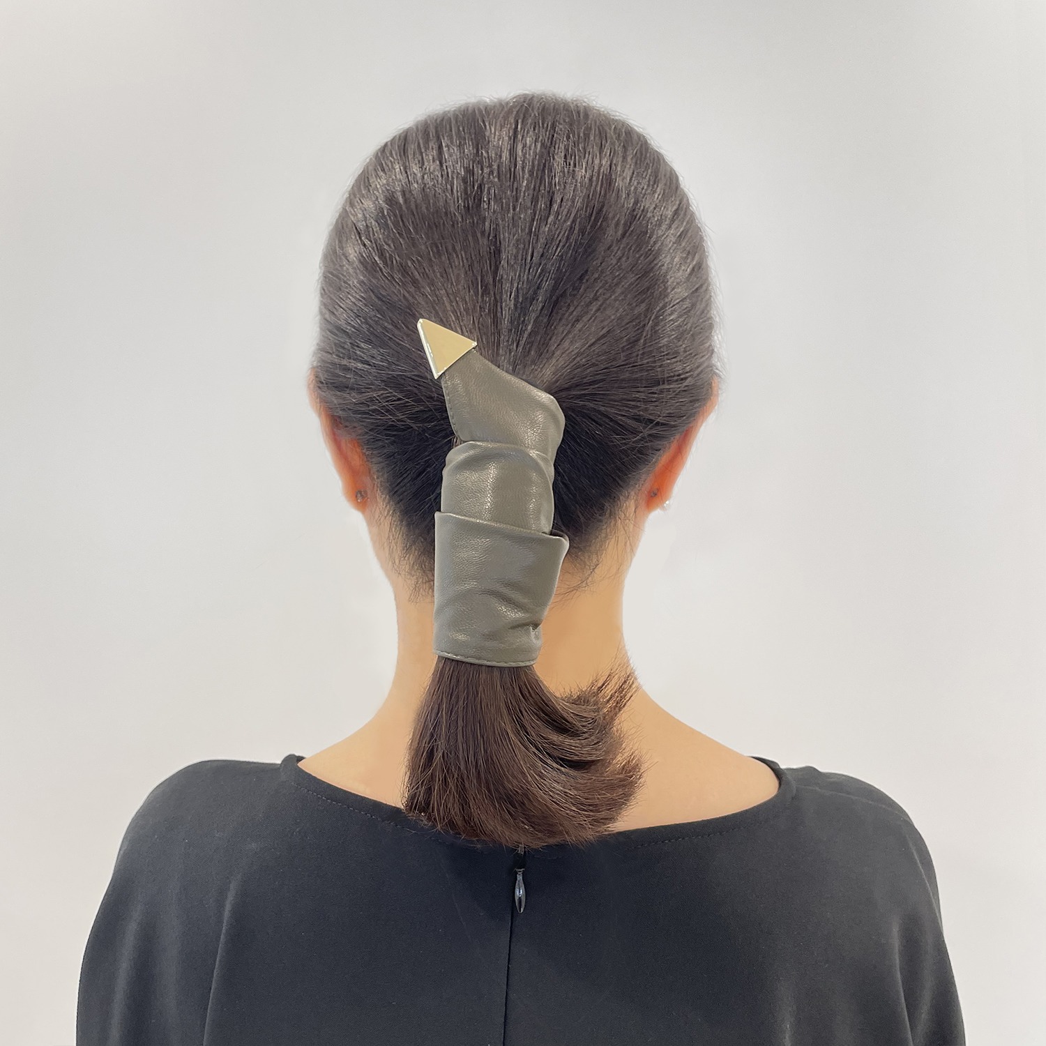 ワイヤーヘアーポニー