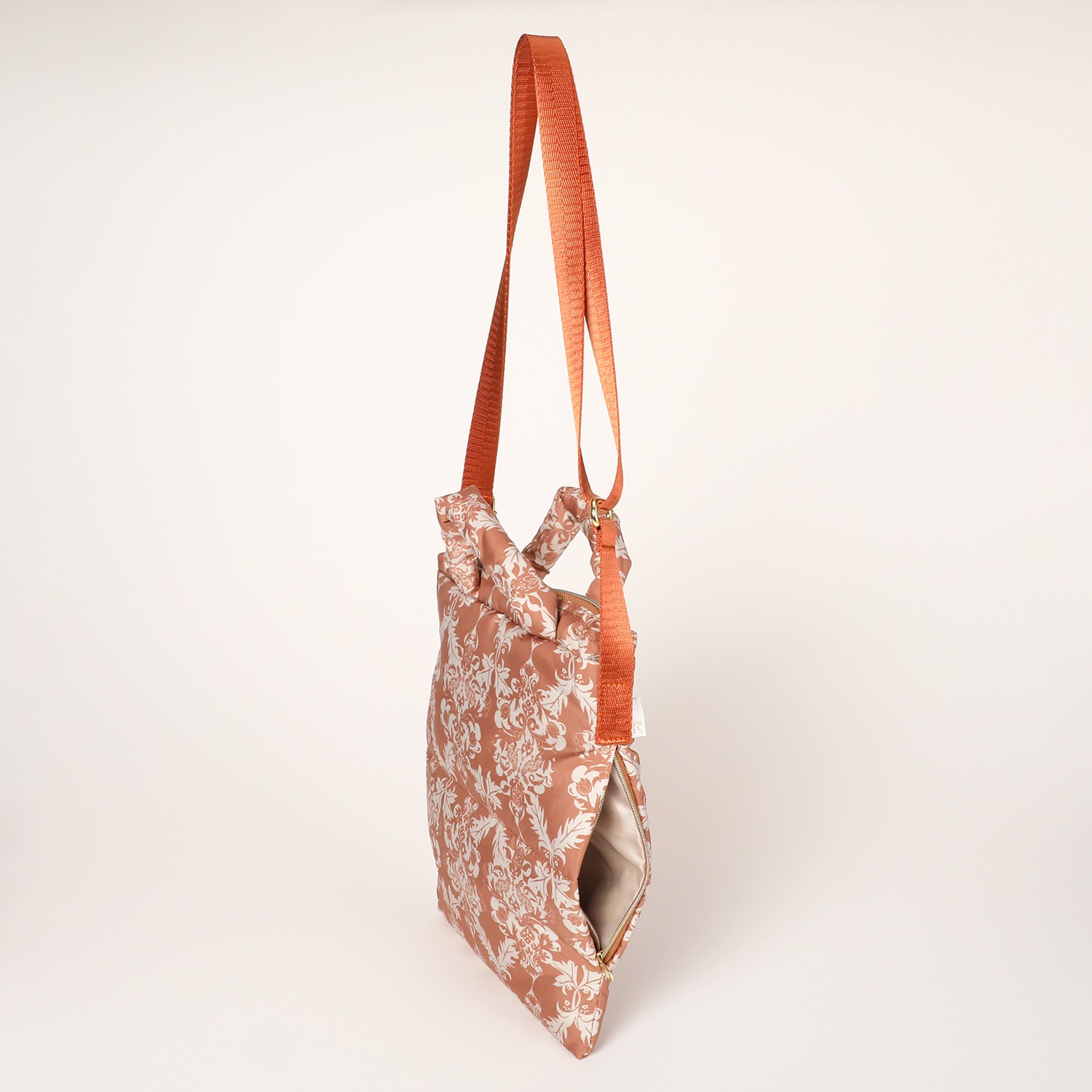 ルートート ２０周年記念！ “フェザールー サコッシュ”＆フラットトート ２点セット