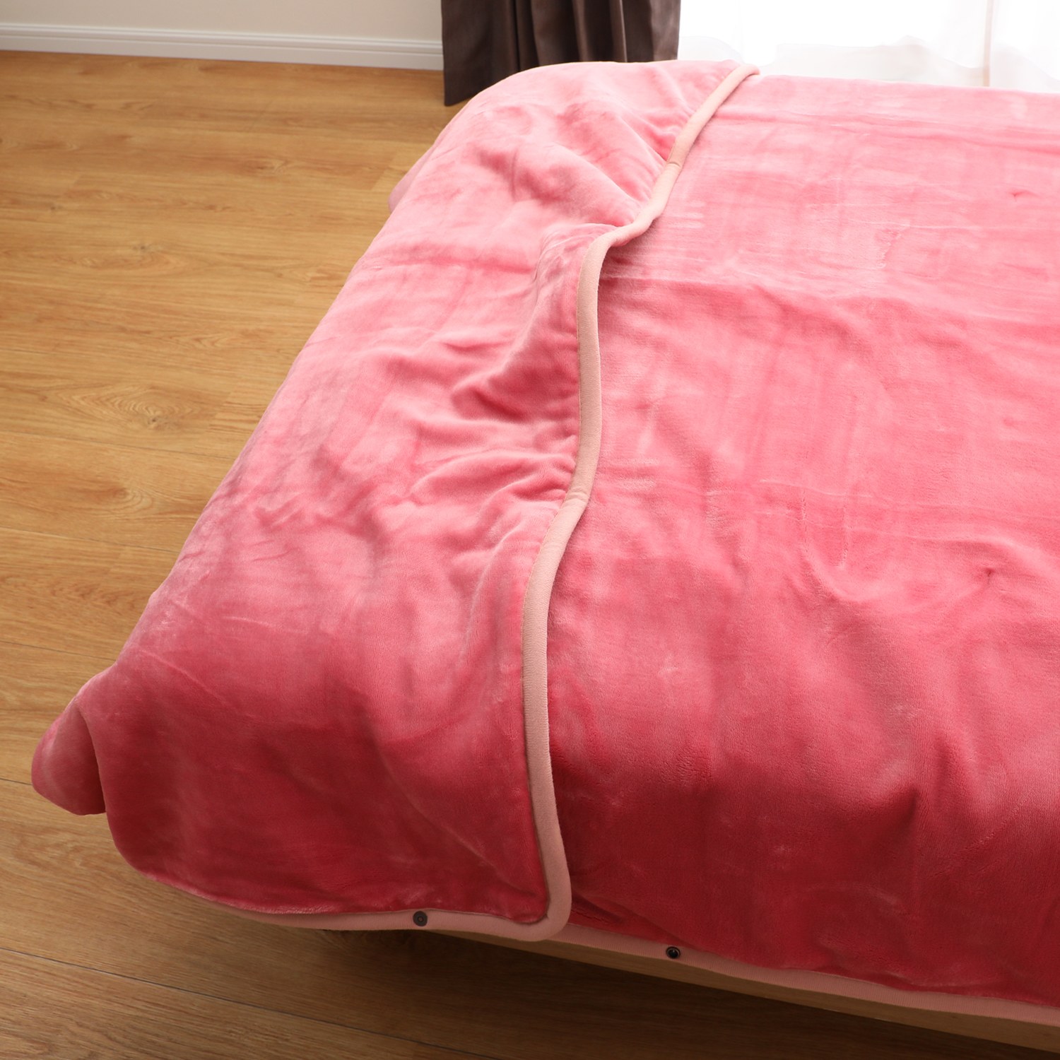 ＜セミダブル＞足元あったか＆ふんわりなめらか！ 贅沢２枚合わせ 掛け・敷き兼用タイプ フランネル電気毛布 