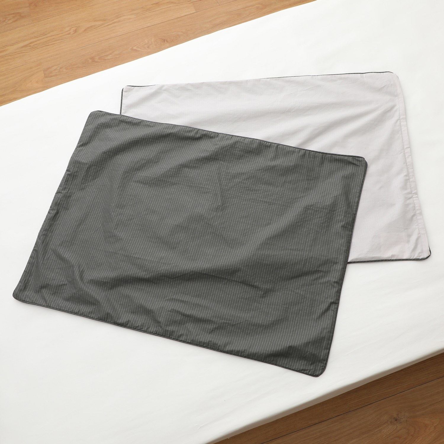 ＜約５０×７０ｃｍ＞純銀の糸で 抗菌防臭＆帯電防止 フトンノマスク 枕カバー２枚組