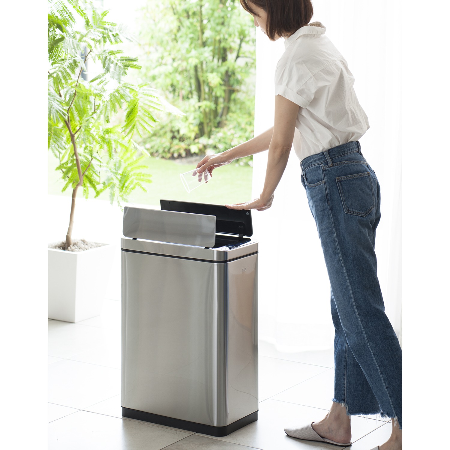 ＜４５Ｌ＞ＥＫＯ 手をかざして自動開閉！ ステンレスセンサーゴミ箱 デラックスファントム センサービン 