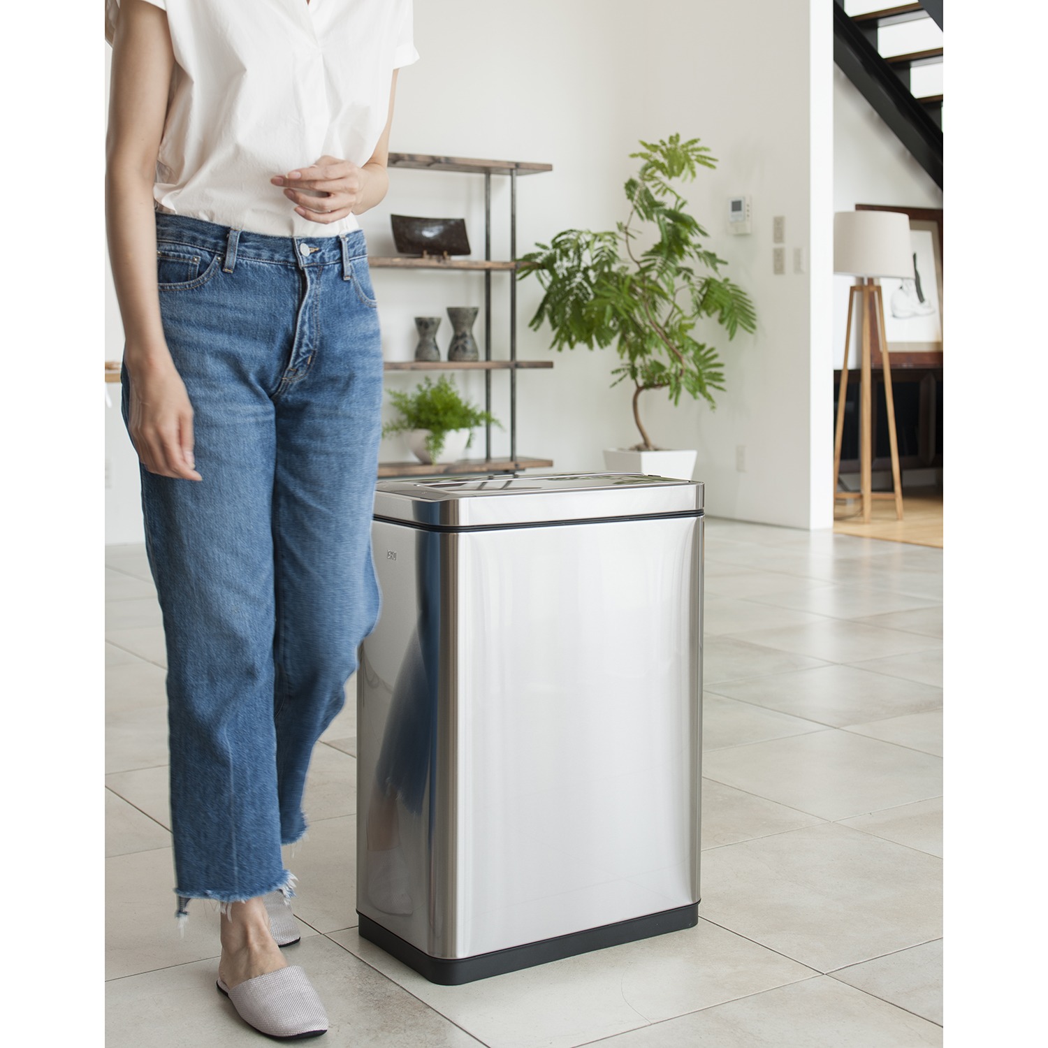 ＜４５Ｌ＞ＥＫＯ 手をかざして自動開閉！ ステンレスセンサーゴミ箱 デラックスファントム センサービン 