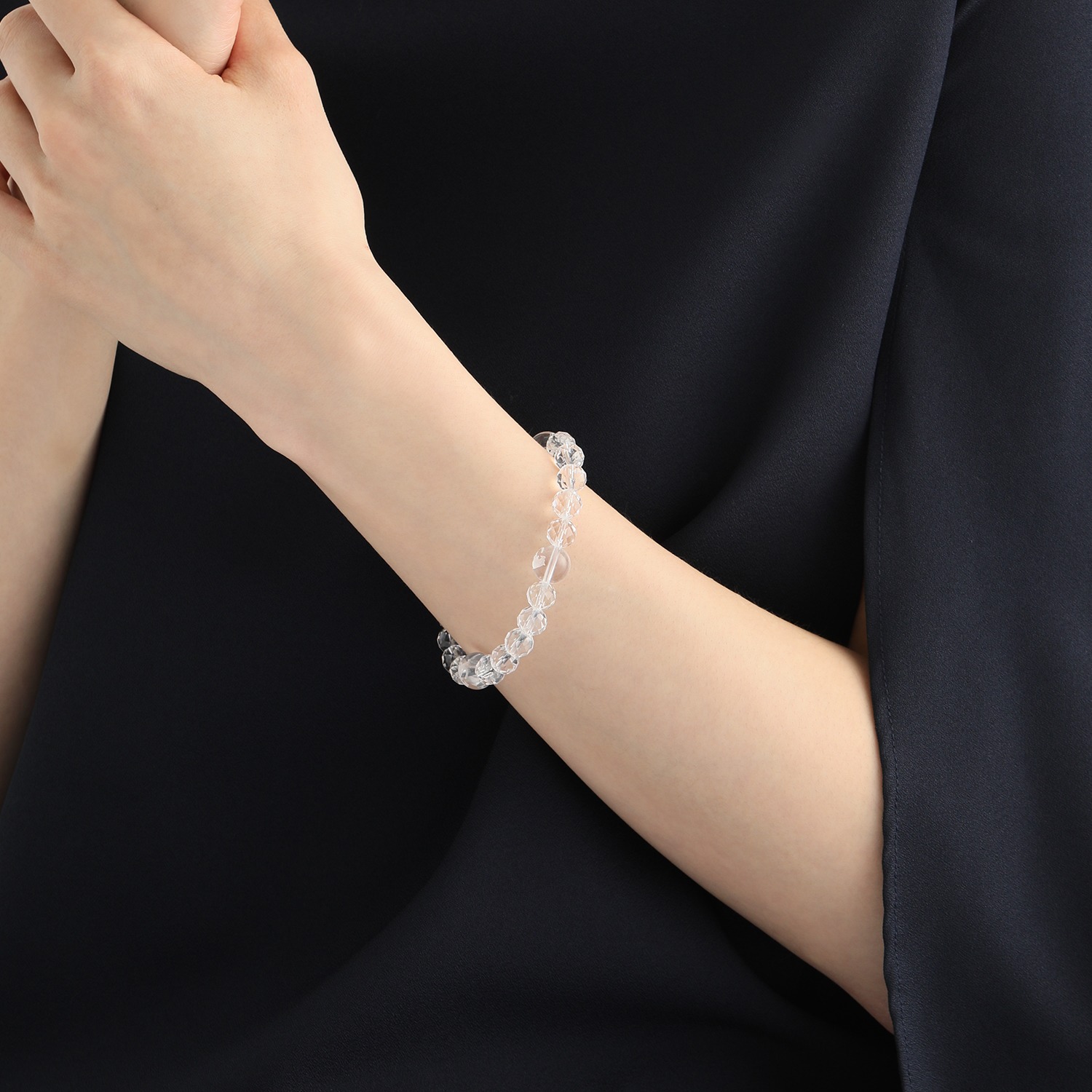 貴煌 天然水晶 干支彫刻 イラスティック ブレスレット “寅”