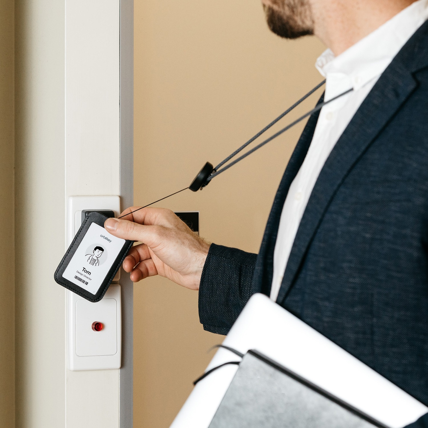 移動も支払いもスムーズに オービットキー ＩＤカードホルダー プロモデル 