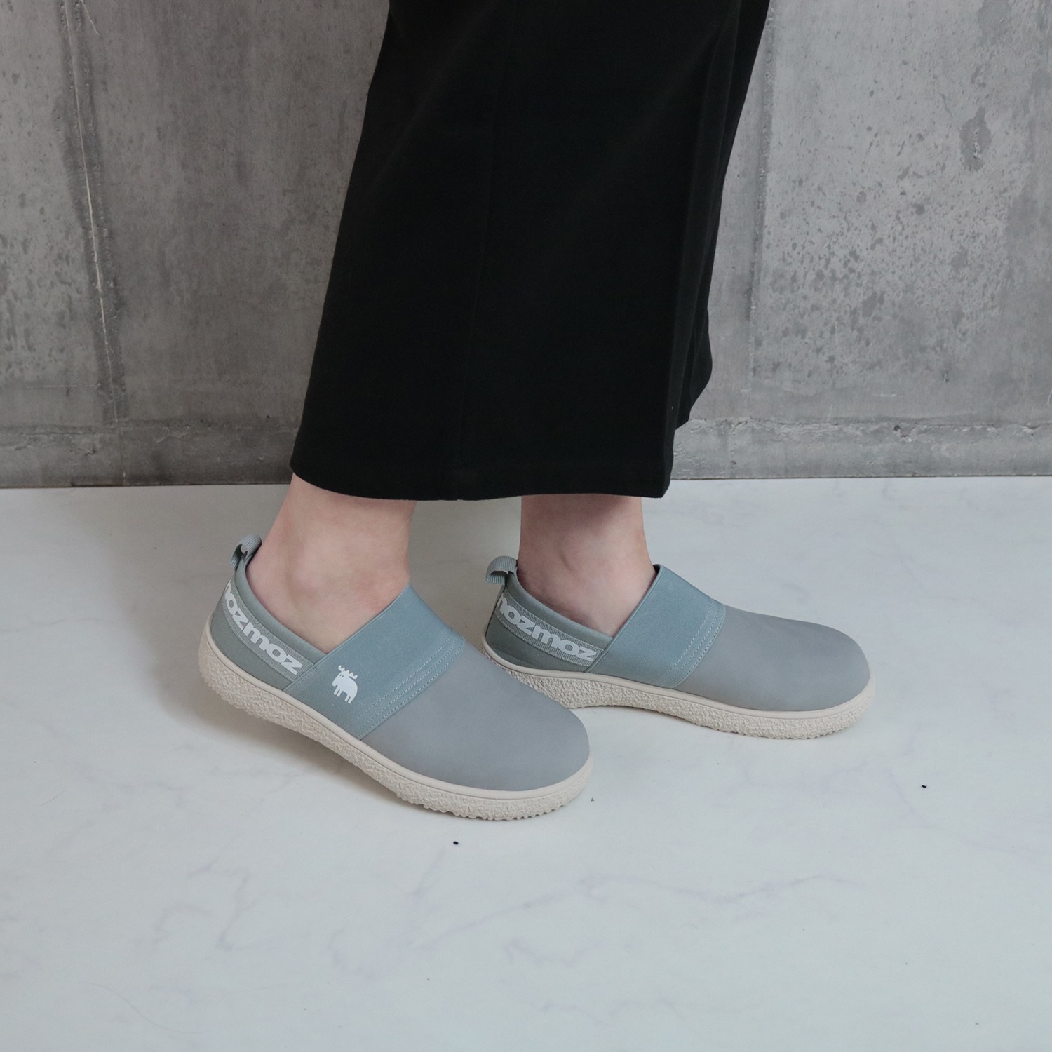 モズ 超軽量 ゴムフィットデザイン スリッポン