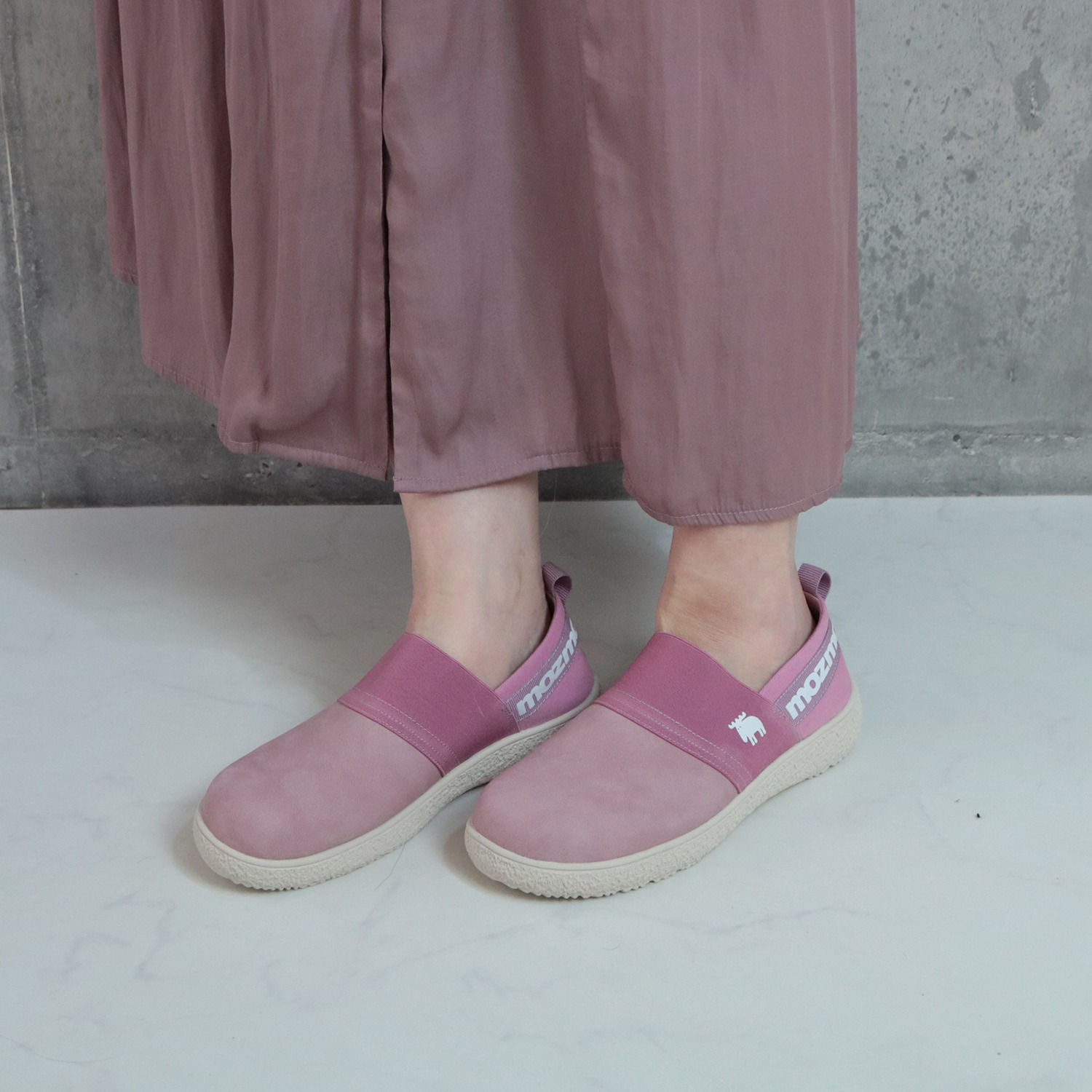 モズ 超軽量 ゴムフィットデザイン スリッポン