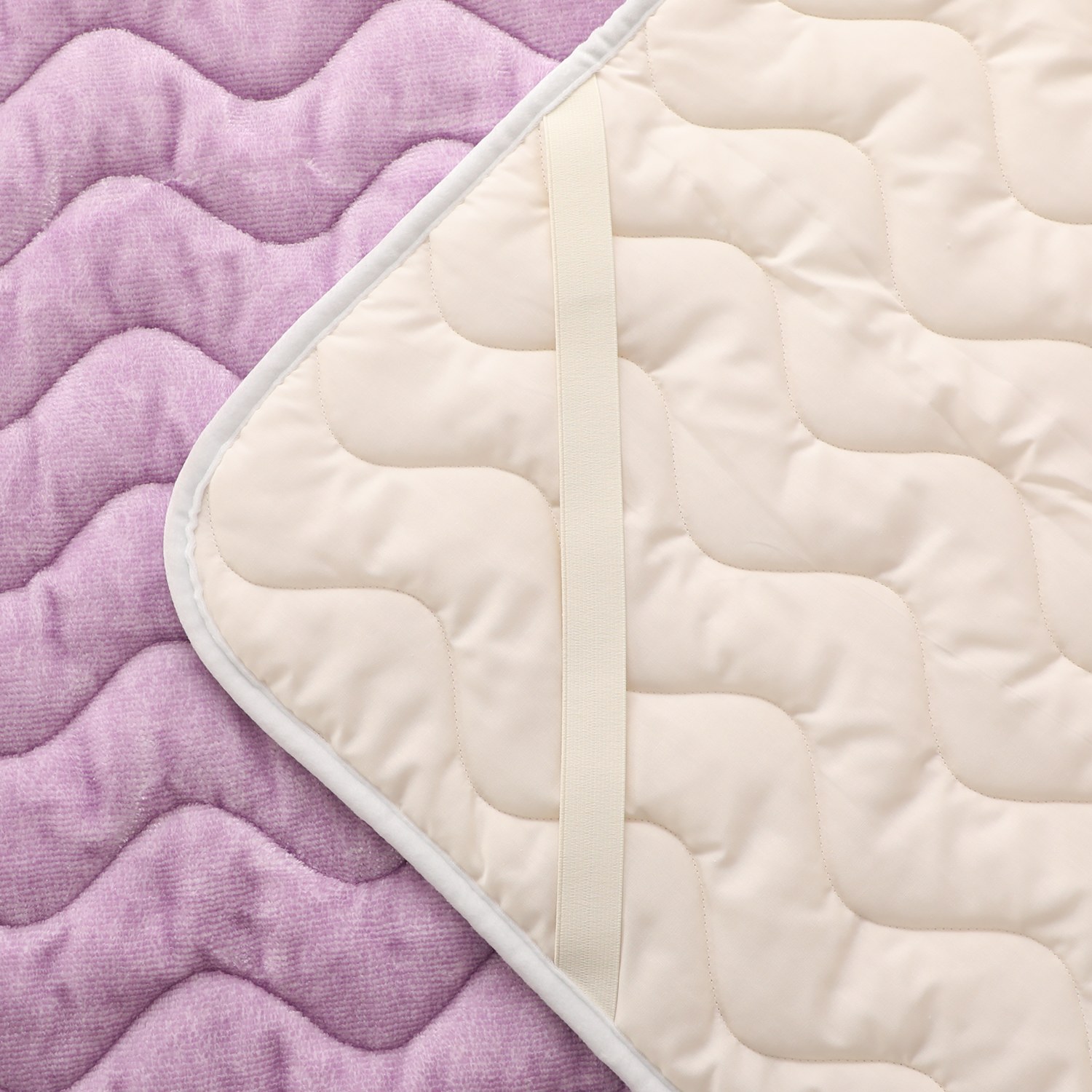 ＜シングル＞ 西川 洗える！ なめらか シルクリッチ敷きパッド