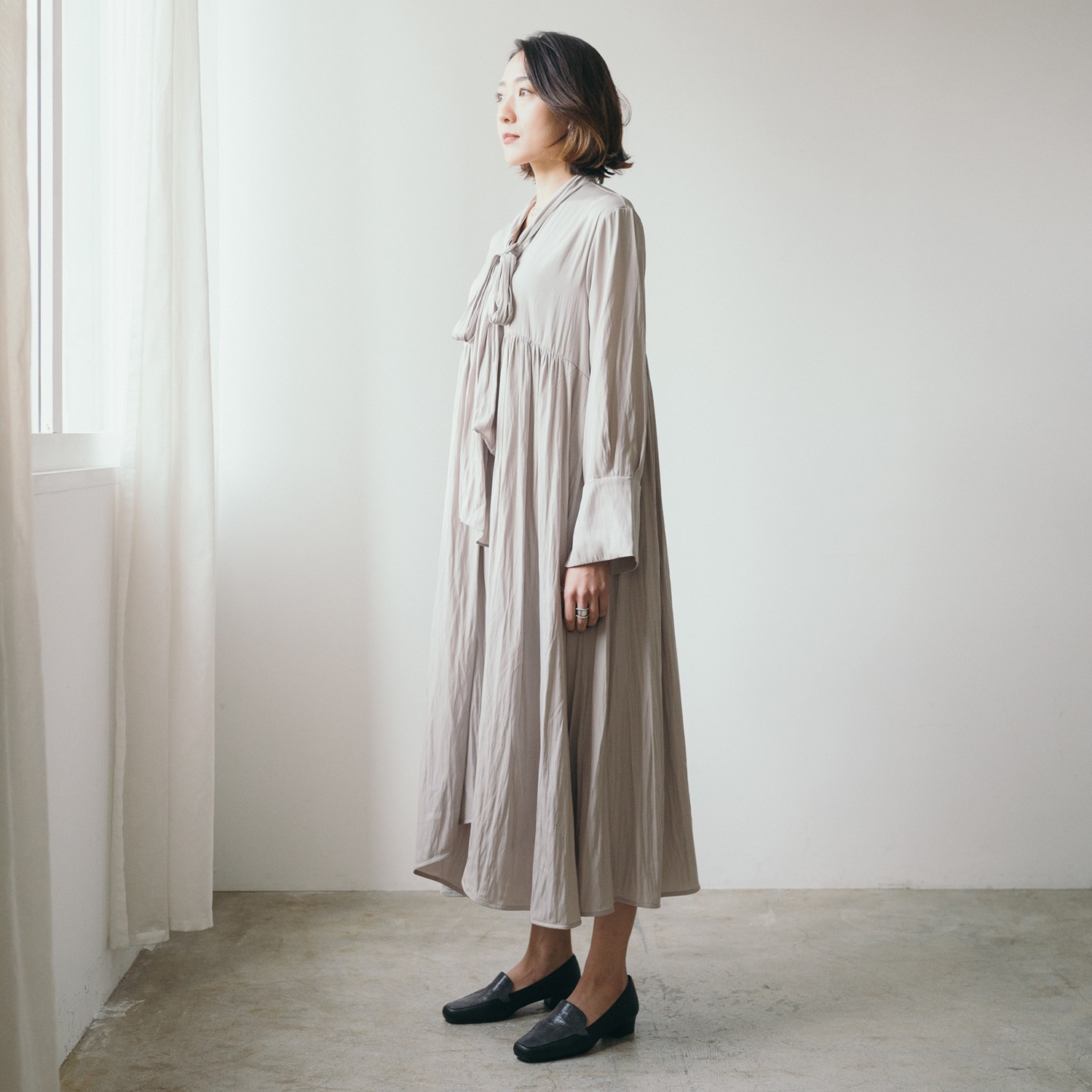 シェルシェエトワール 日本製牛革柔らか仕立て あか抜けモカシン ローヒールパンプス