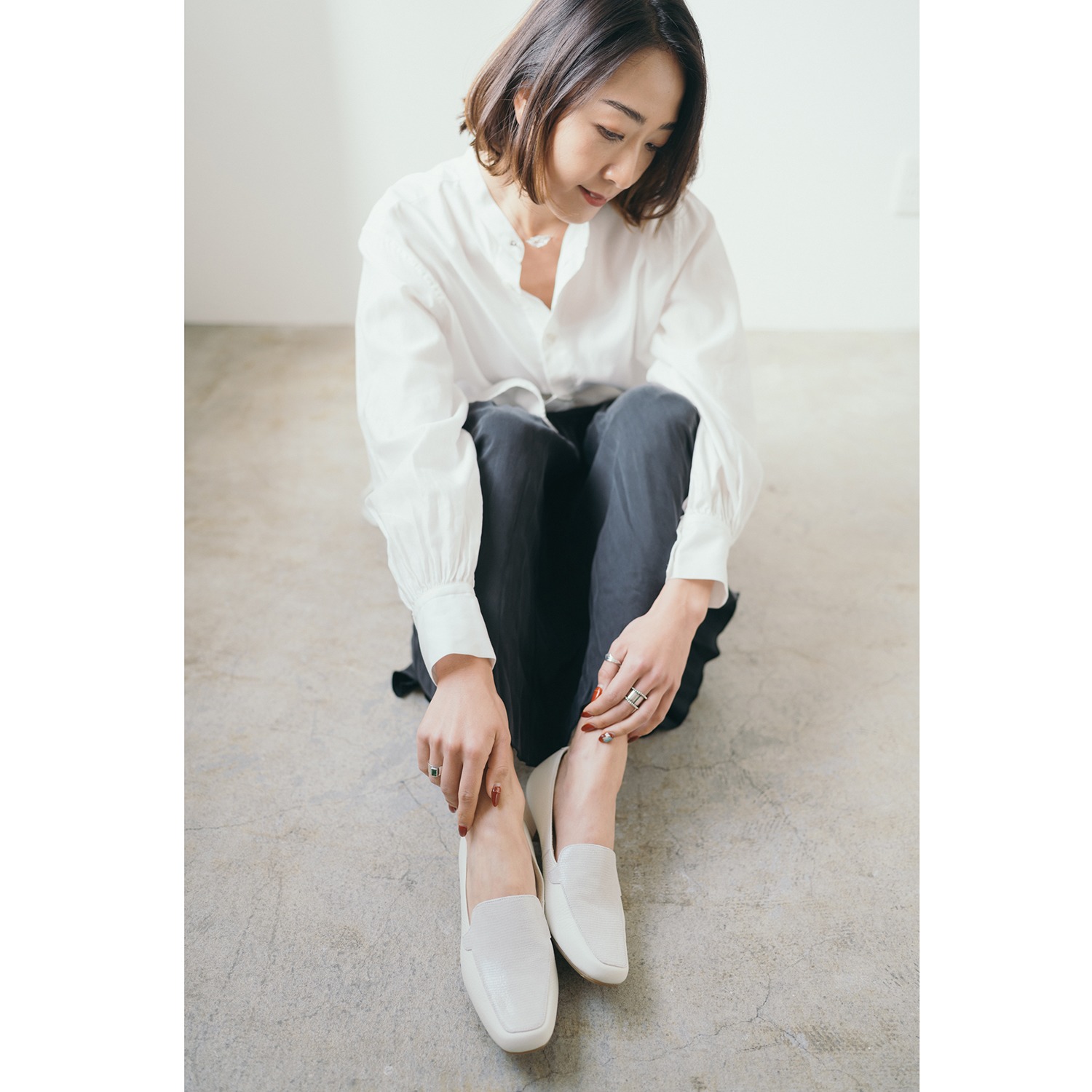 シェルシェエトワール 日本製牛革柔らか仕立て あか抜けモカシン ローヒールパンプス