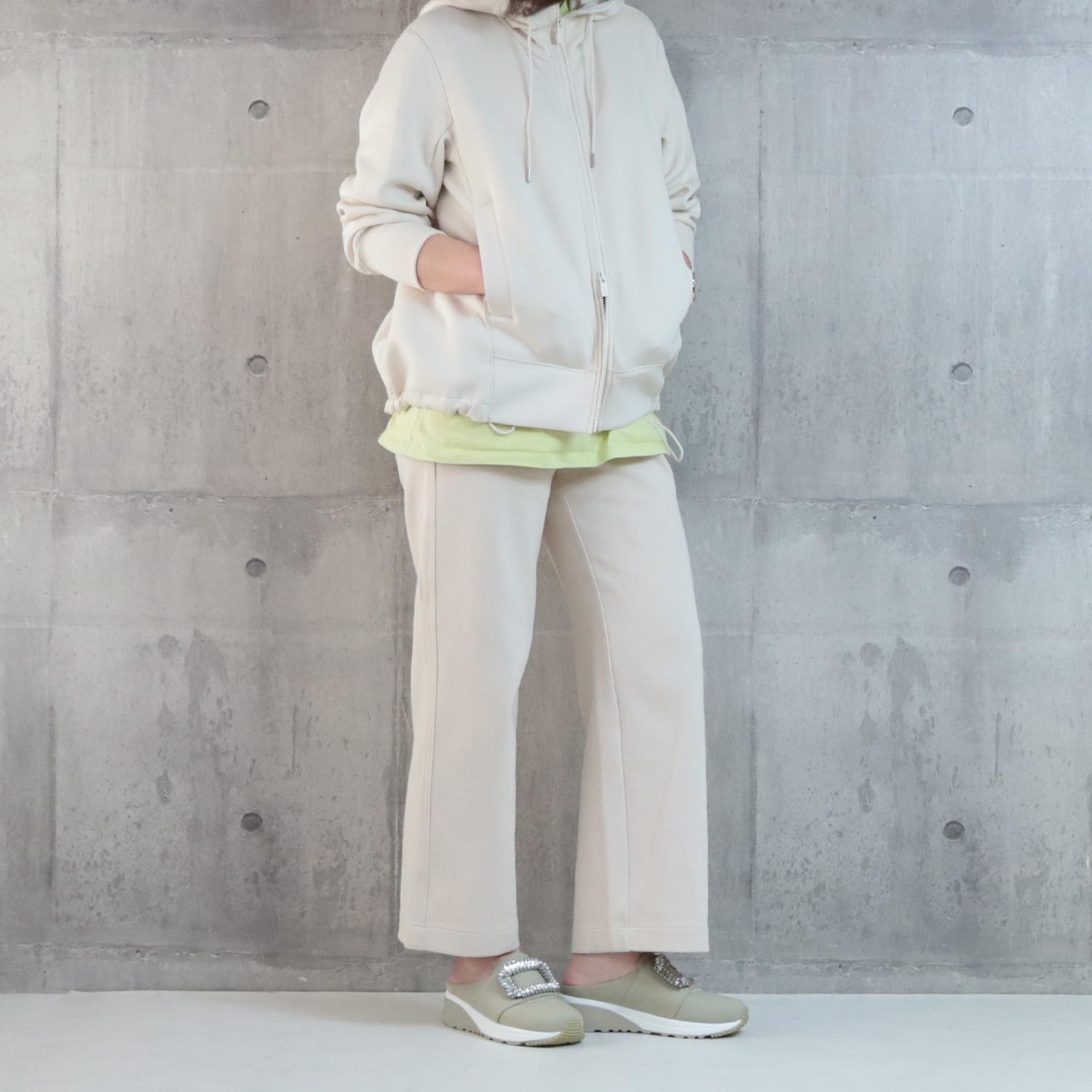 ＶｉＶｉ　フルール バックルアクセント エレガントスリッポン