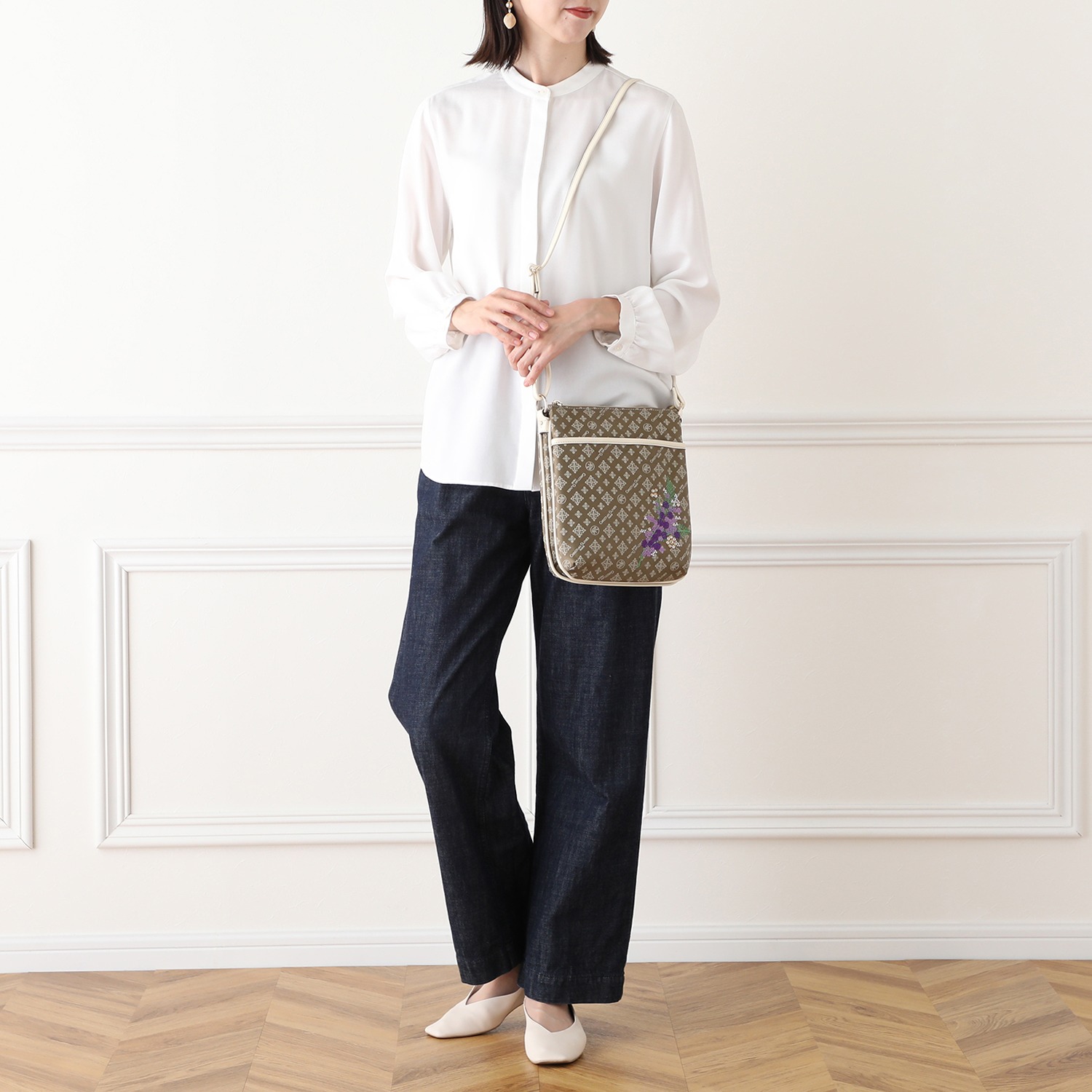 クリスチャン　オリビエ はっ水ジャガード フラワー刺しゅう タウンショルダーバッグ