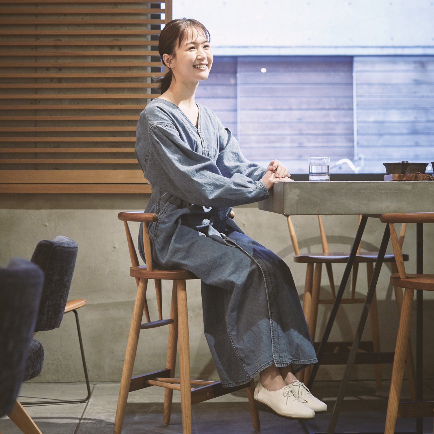 フィグリーノ はっ水 日本製牛革柔らか仕立て 超軽量リラックス レースアップシューズ