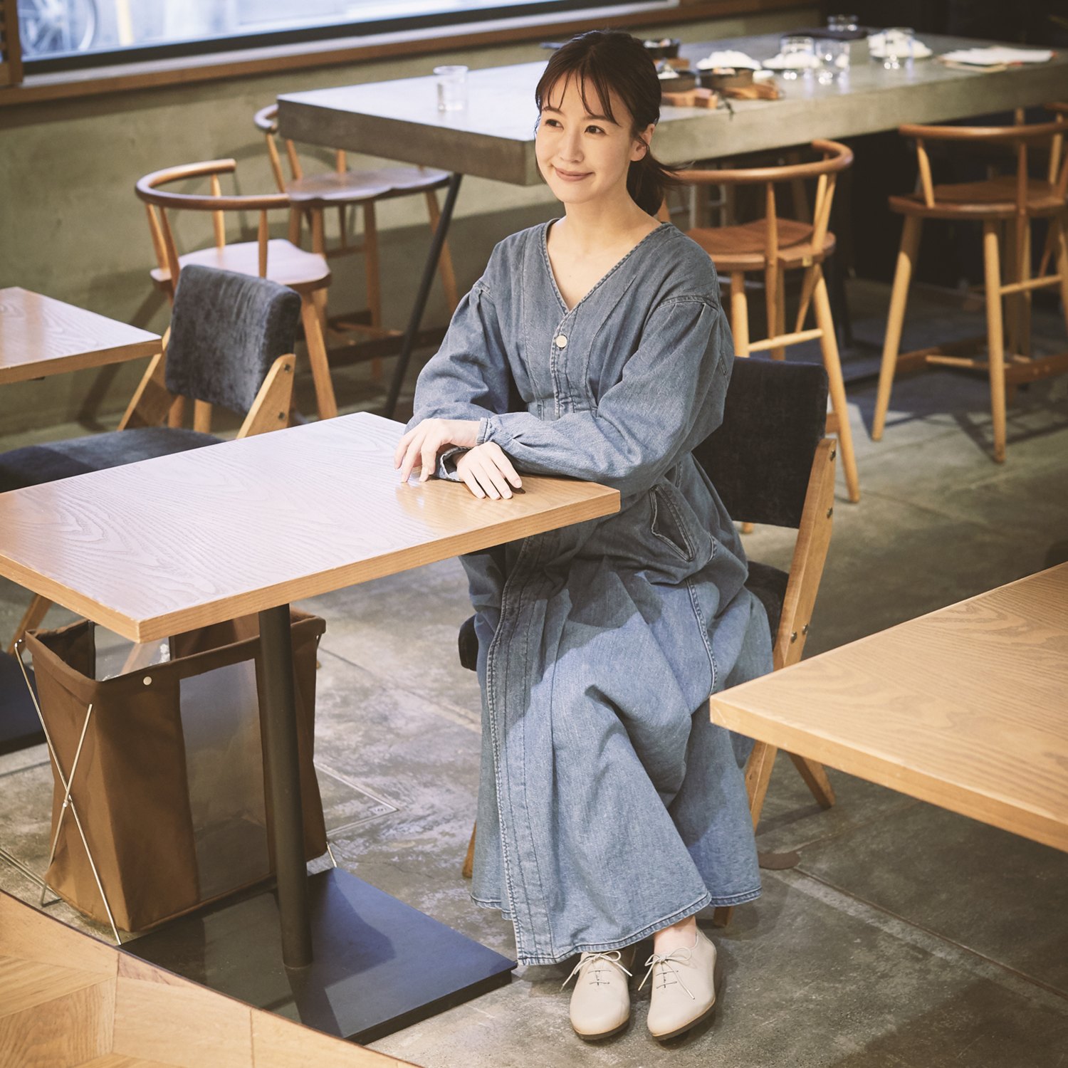 フィグリーノ はっ水 日本製牛革柔らか仕立て 超軽量リラックス レースアップシューズ