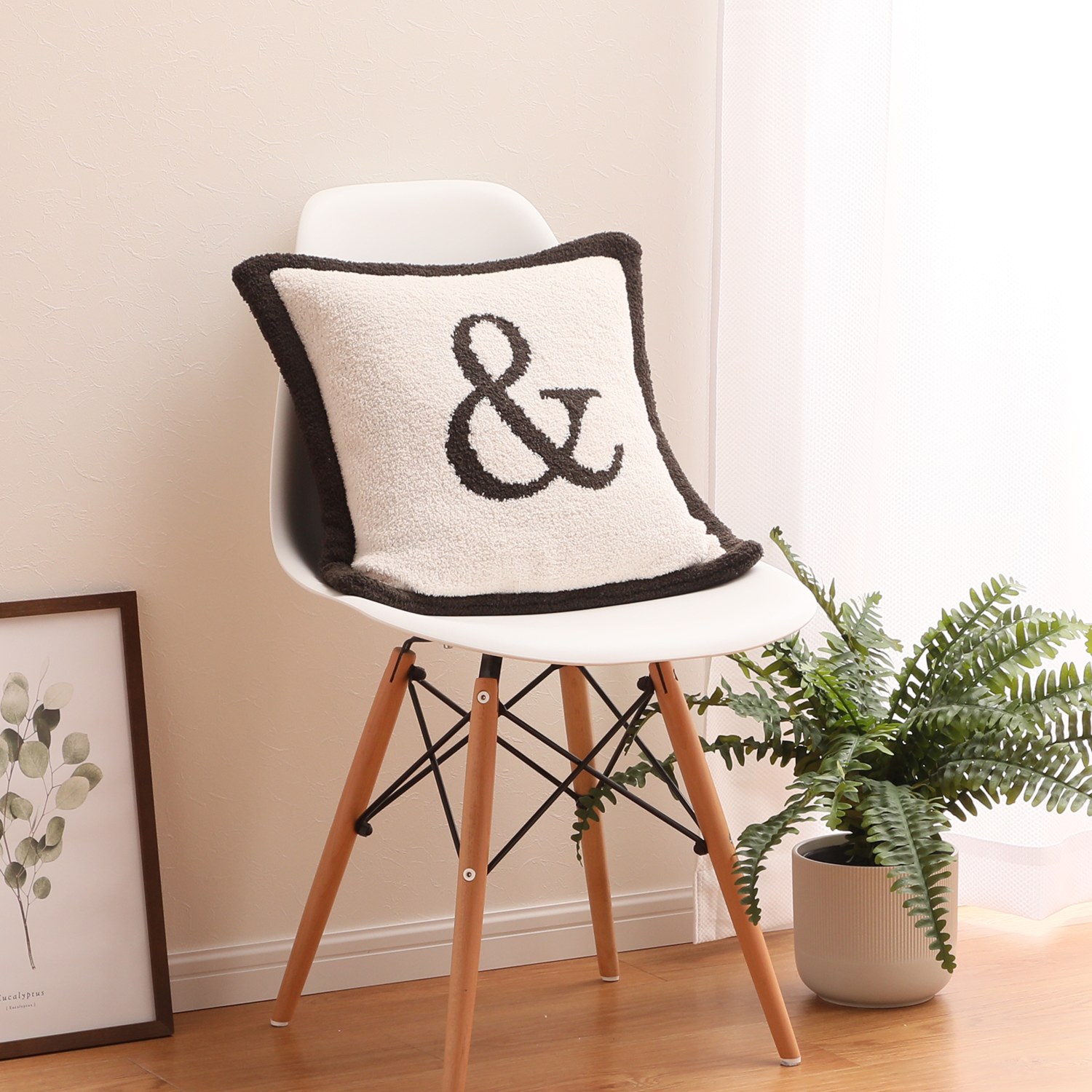 お好みの柄を２つ選べる！ 大津毛織　リバーシブル アルファベット ニットクッション２個組