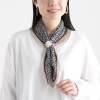 ドンナルマ クリップ付 しわになりにくい ワンタッチスカーフ ＜約６３×９０ｃｍ＞