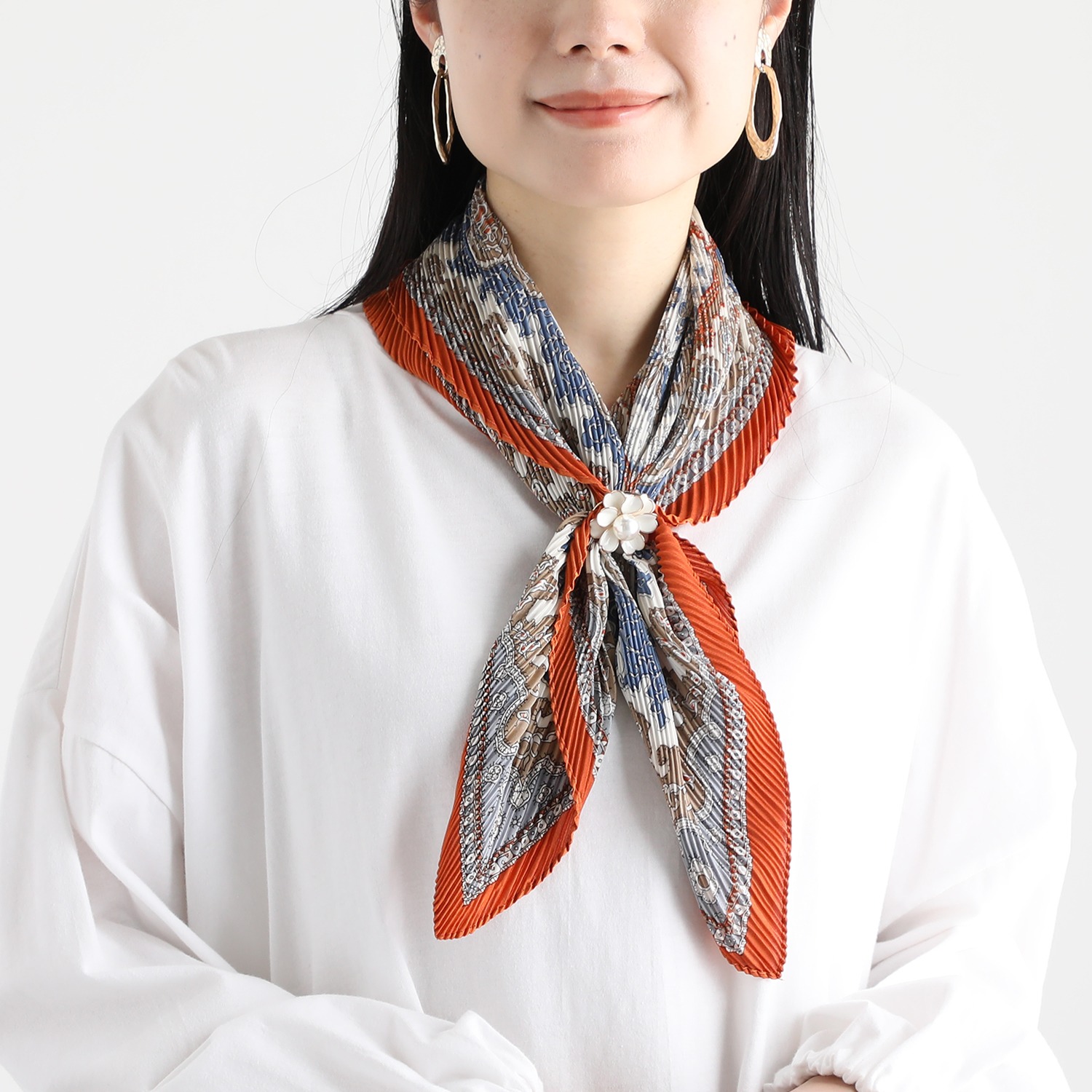 ドンナルマ クリップ付 しわになりにくい ワンタッチスカーフ ＜約６３×９０ｃｍ＞