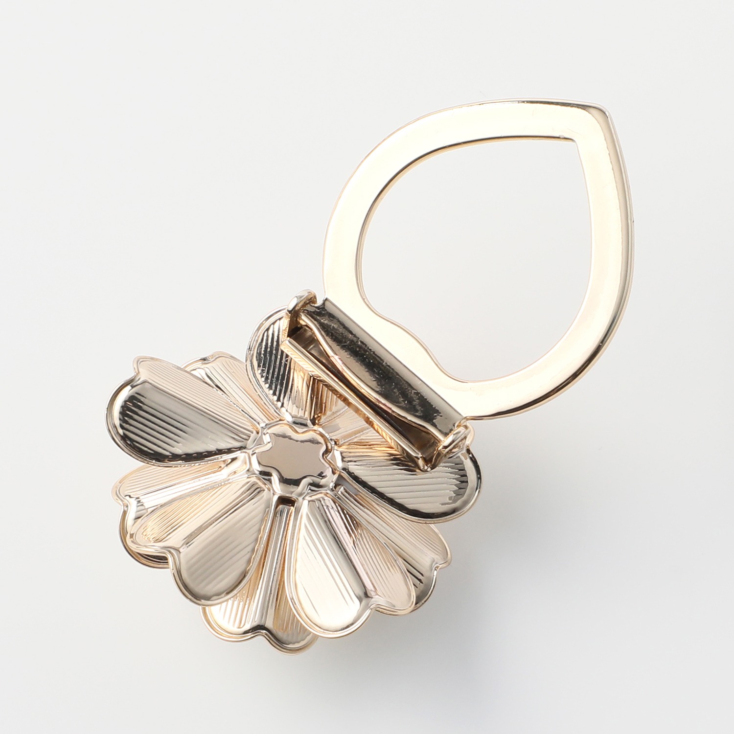 ドンナルマ クリップ付 しわになりにくい ワンタッチスカーフ ＜約６３×９０ｃｍ＞