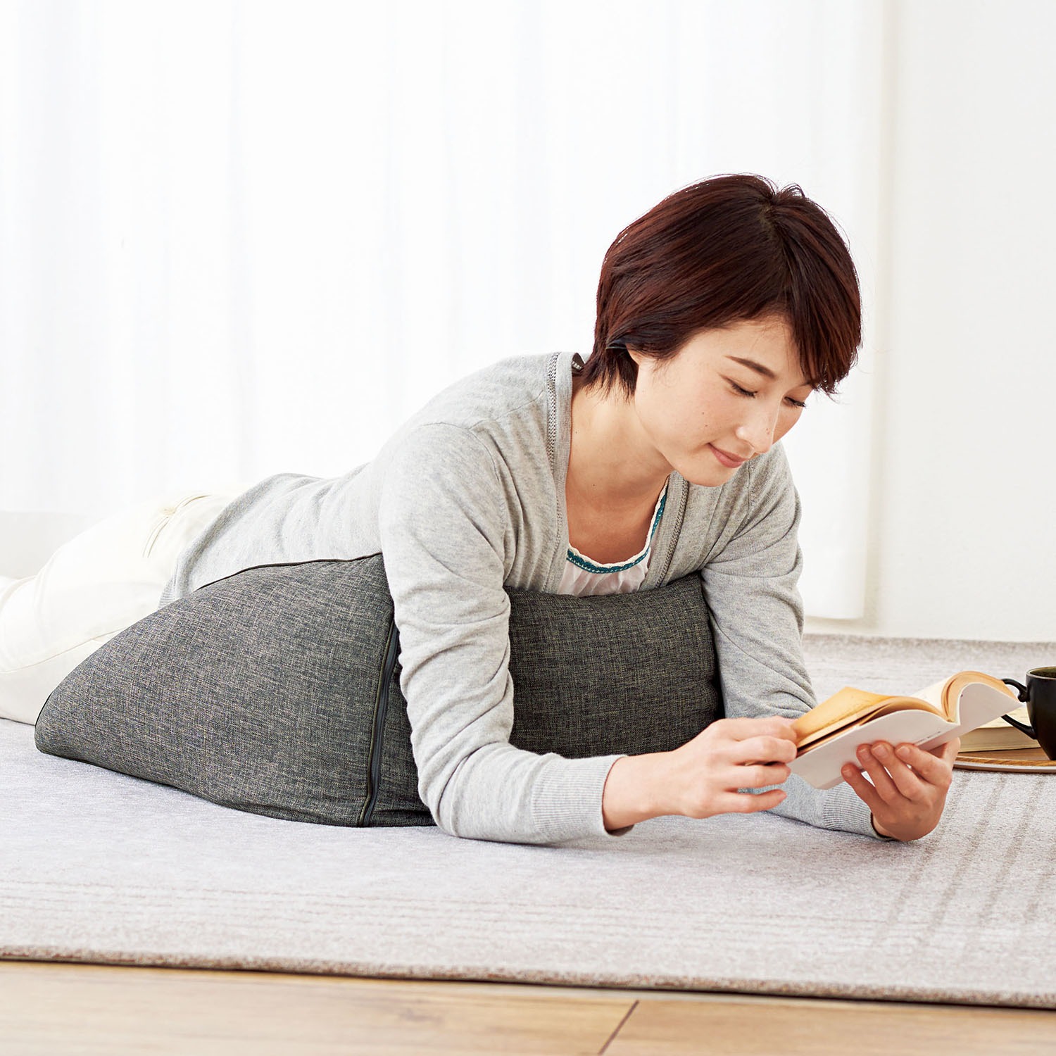 ＜クッションタイプ 　２枚組＞おふとん変身収納袋 