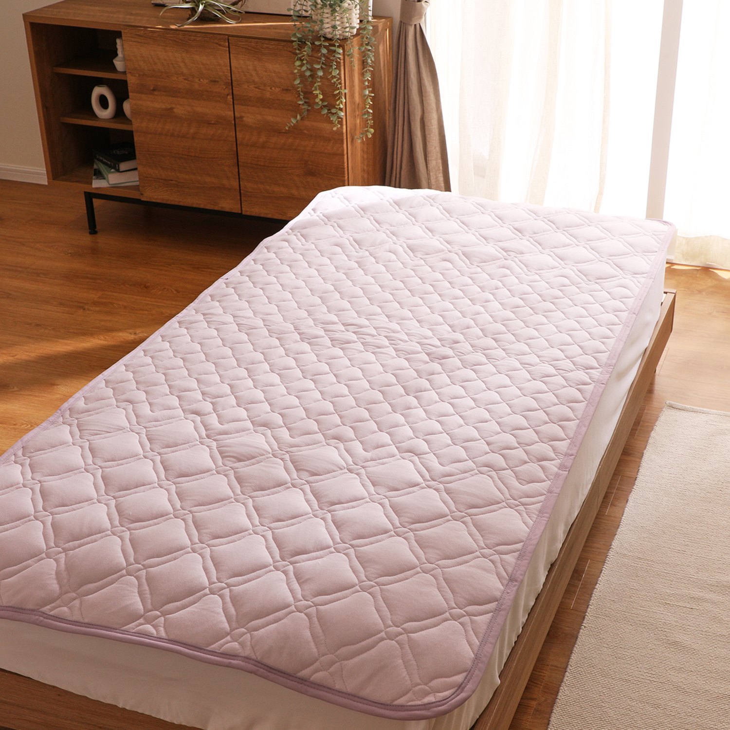 ＜シングル＞マジカルドライ 防ダニ加工わた入り 除湿・消臭 敷きパッド 