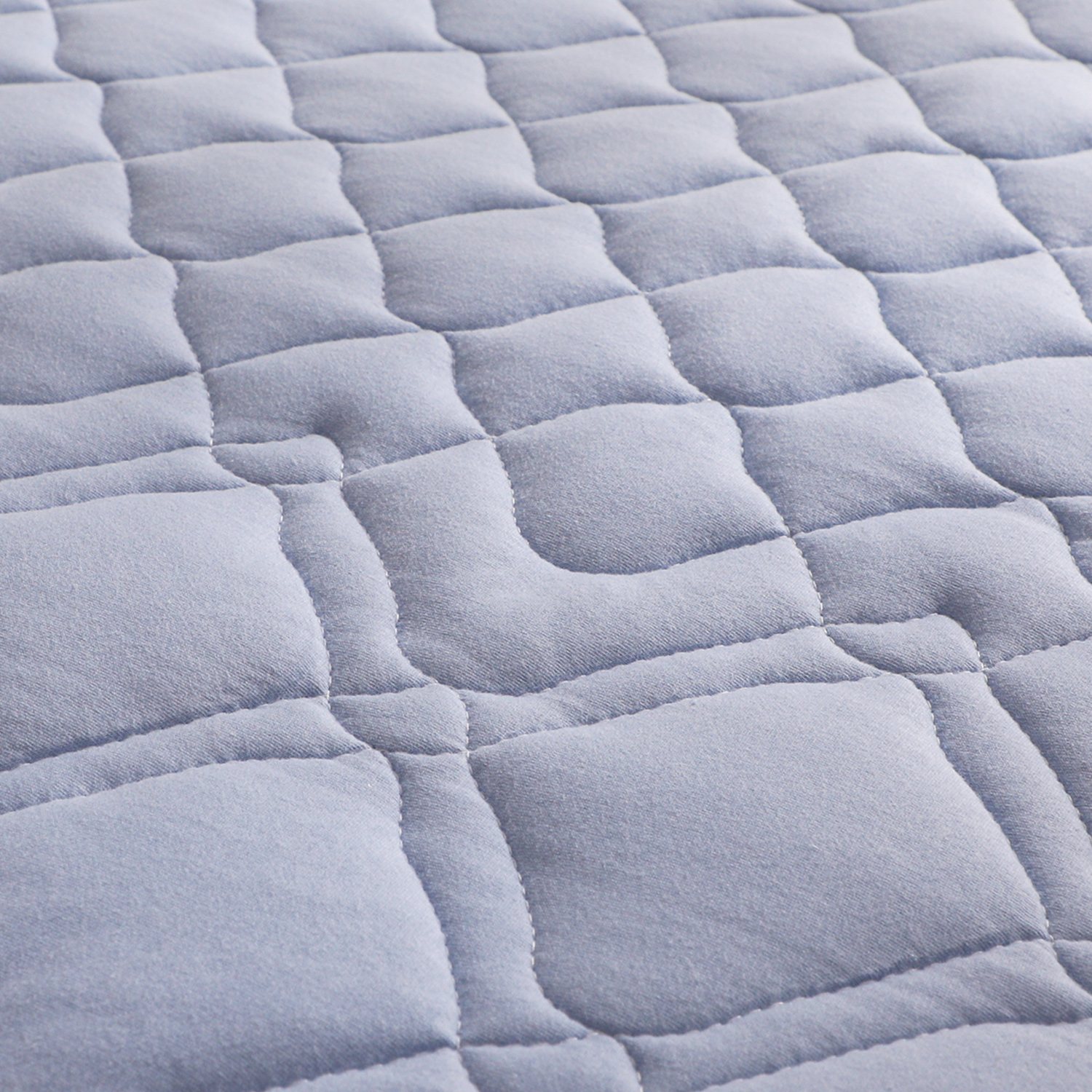 ＜シングル＞マジカルドライ 防ダニ加工わた入り 除湿・消臭 敷きパッド 