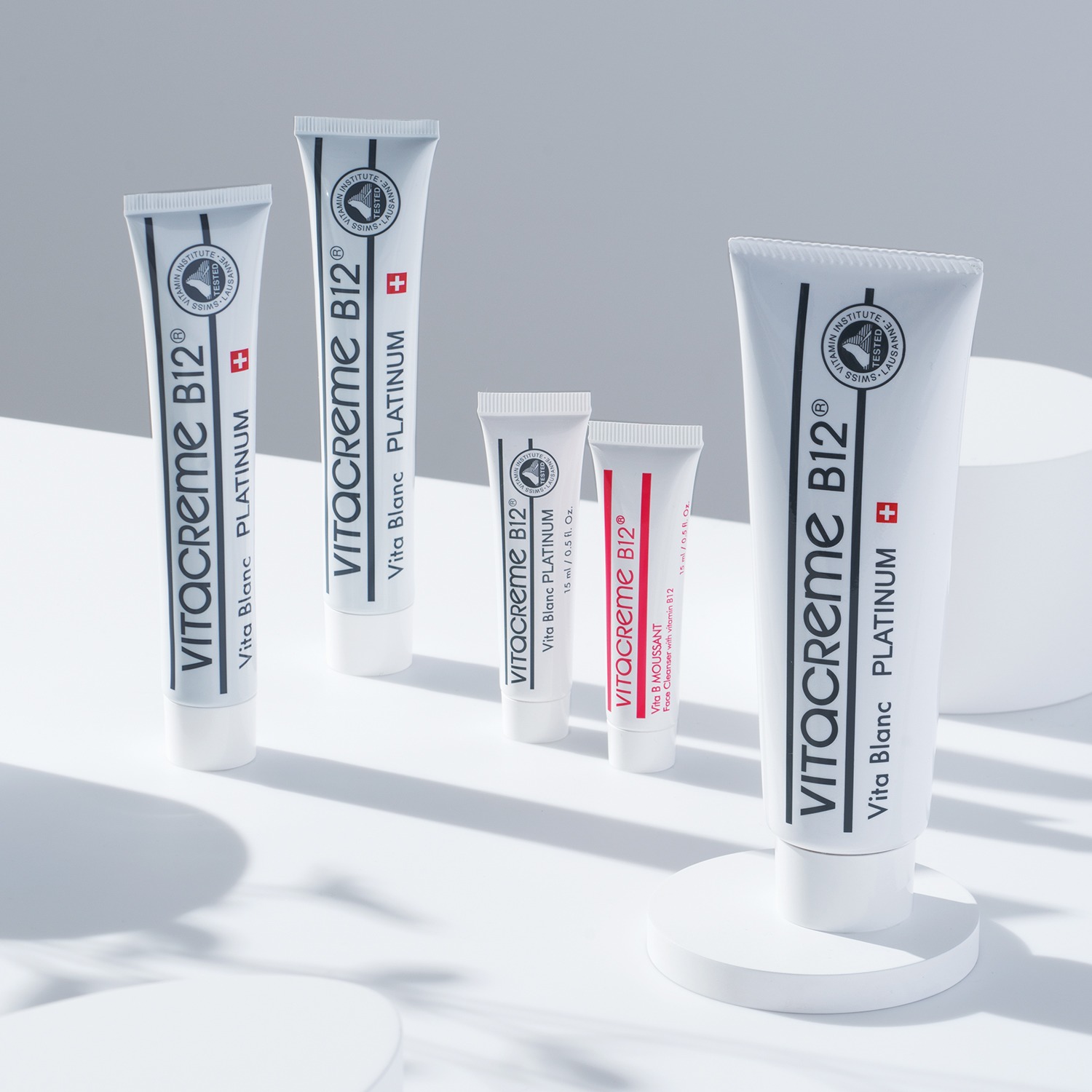 ビタクリーム　Ｂ１２ さらっとすべすべ！ みずみずしいツヤ美肌 ビタブラン　プラチナム ４．３本分特別セット