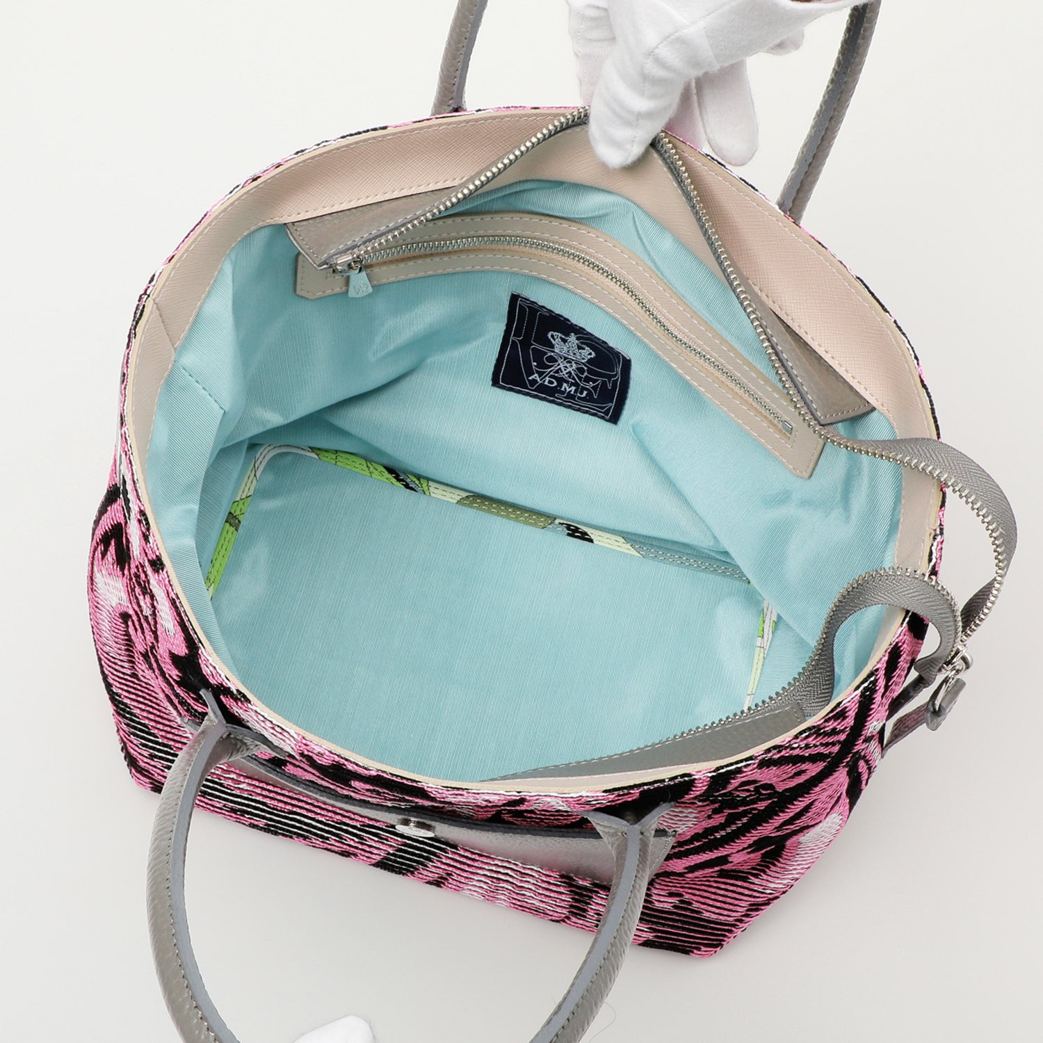 エーディーエムジェイ イタリアンファブリック アウトポケットアクセント ファスナー付トートバッグ