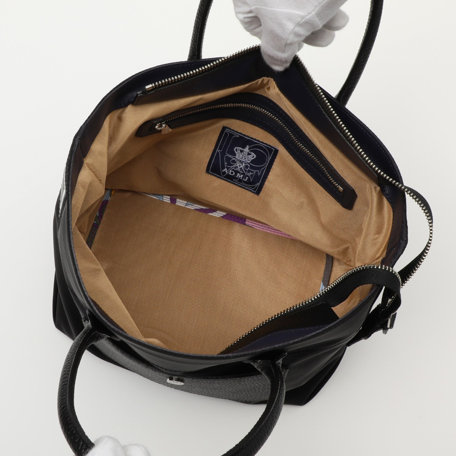 エーディーエムジェイ イタリアンファブリック アウトポケットアクセント ファスナー付トートバッグ