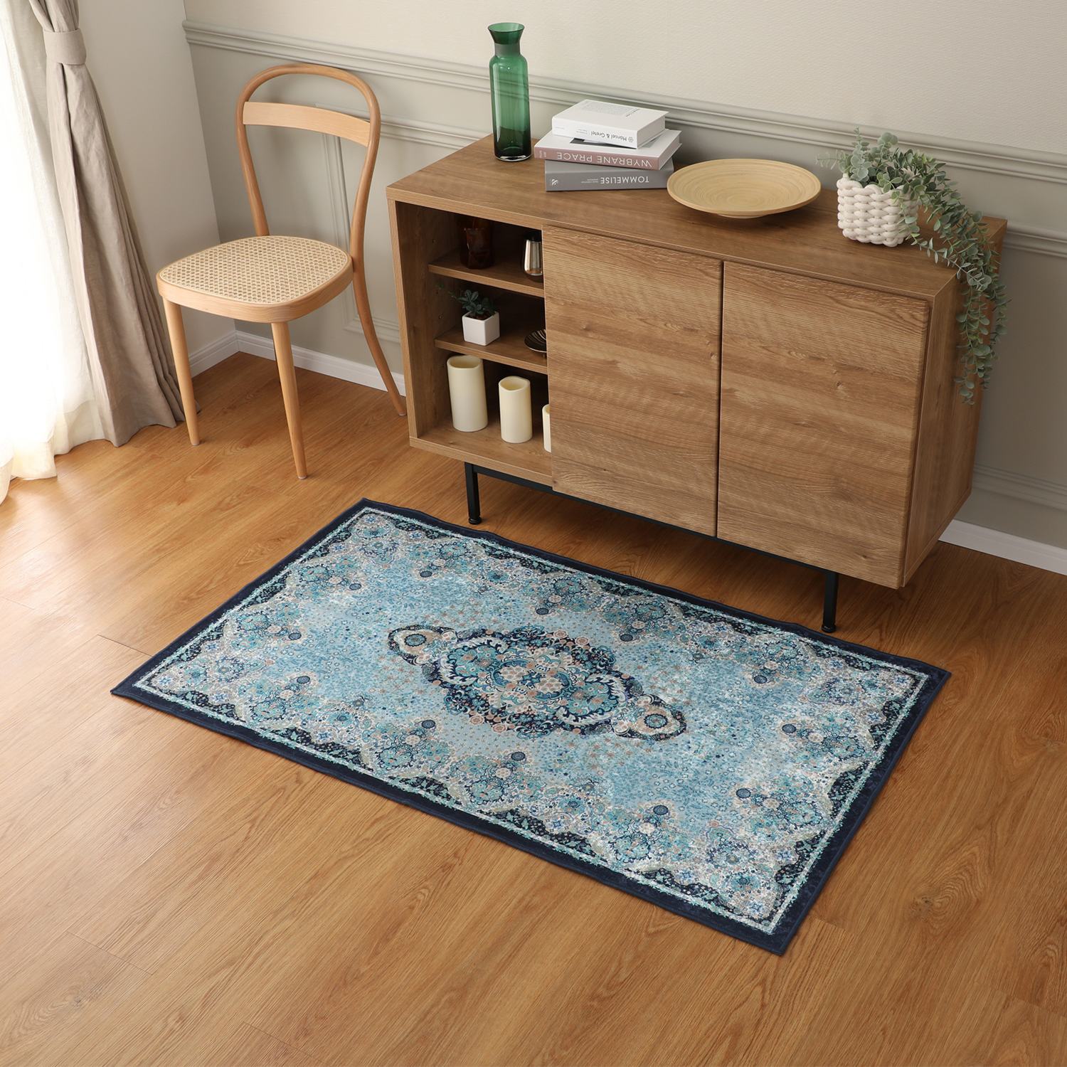 ＜８０×１４０ｃｍ＞ お手入れ簡単 洗える！さわやか シルクタッチカーペット “シャトレーン”